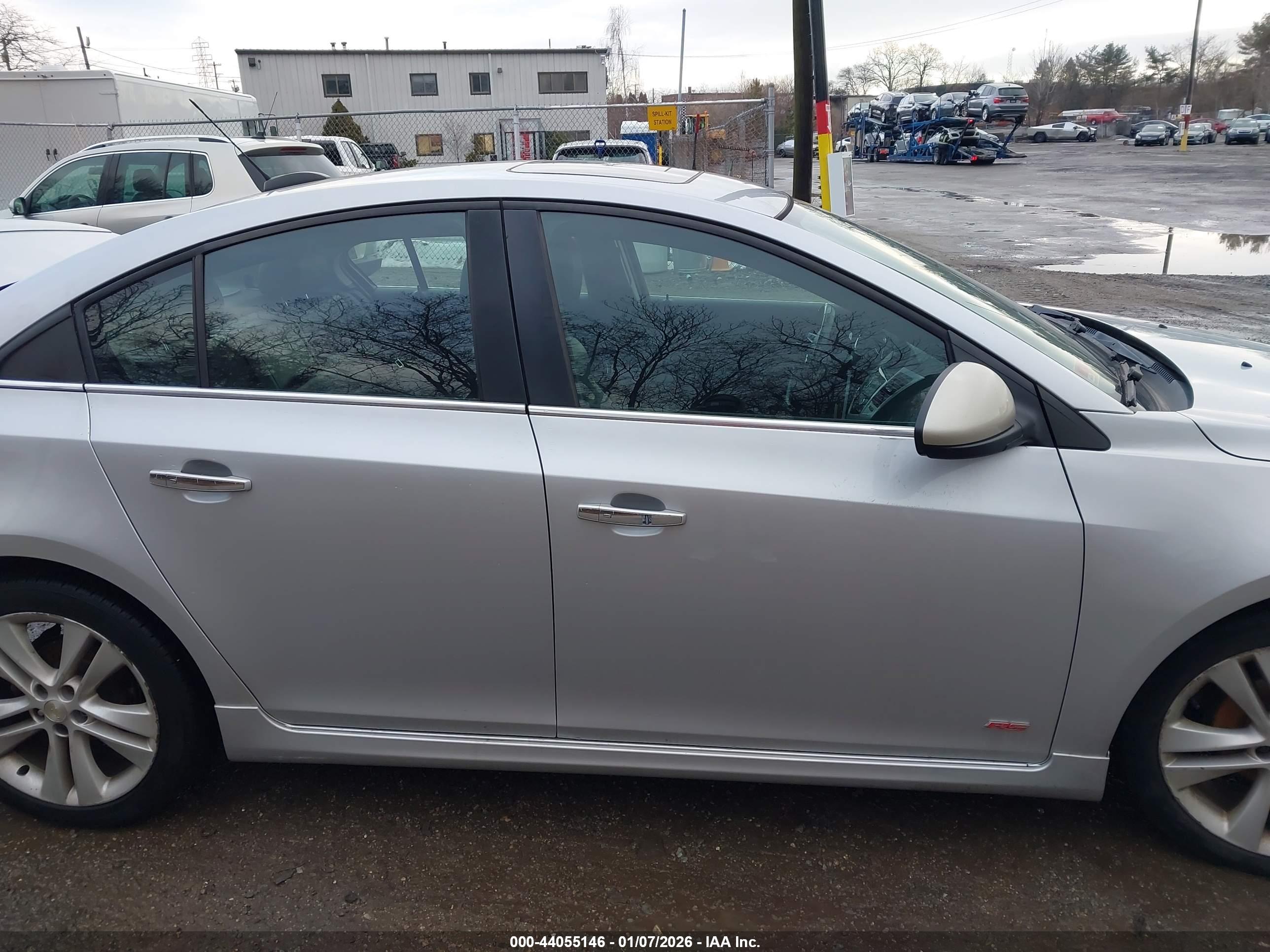 CHEVROLET CRUZE image 5