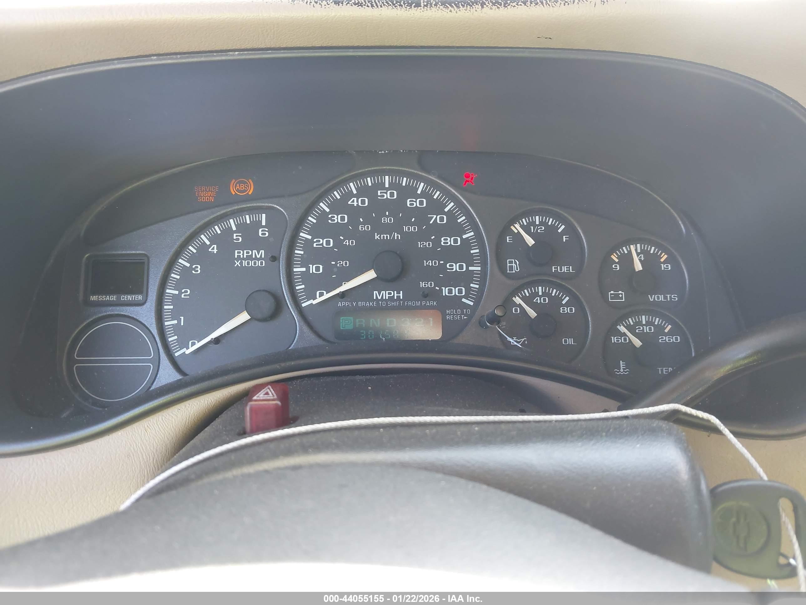 CHEVROLET SILVERADO image 7