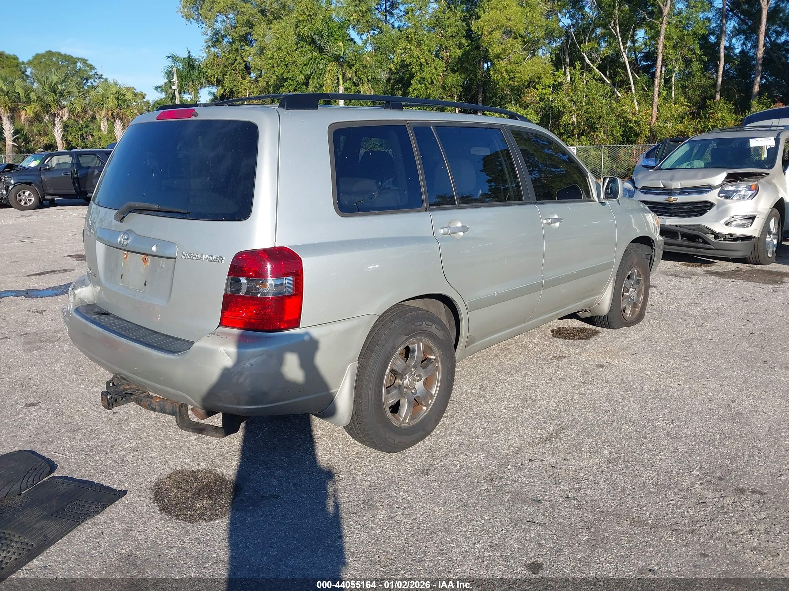 TOYOTA HIGHLANDER image 4