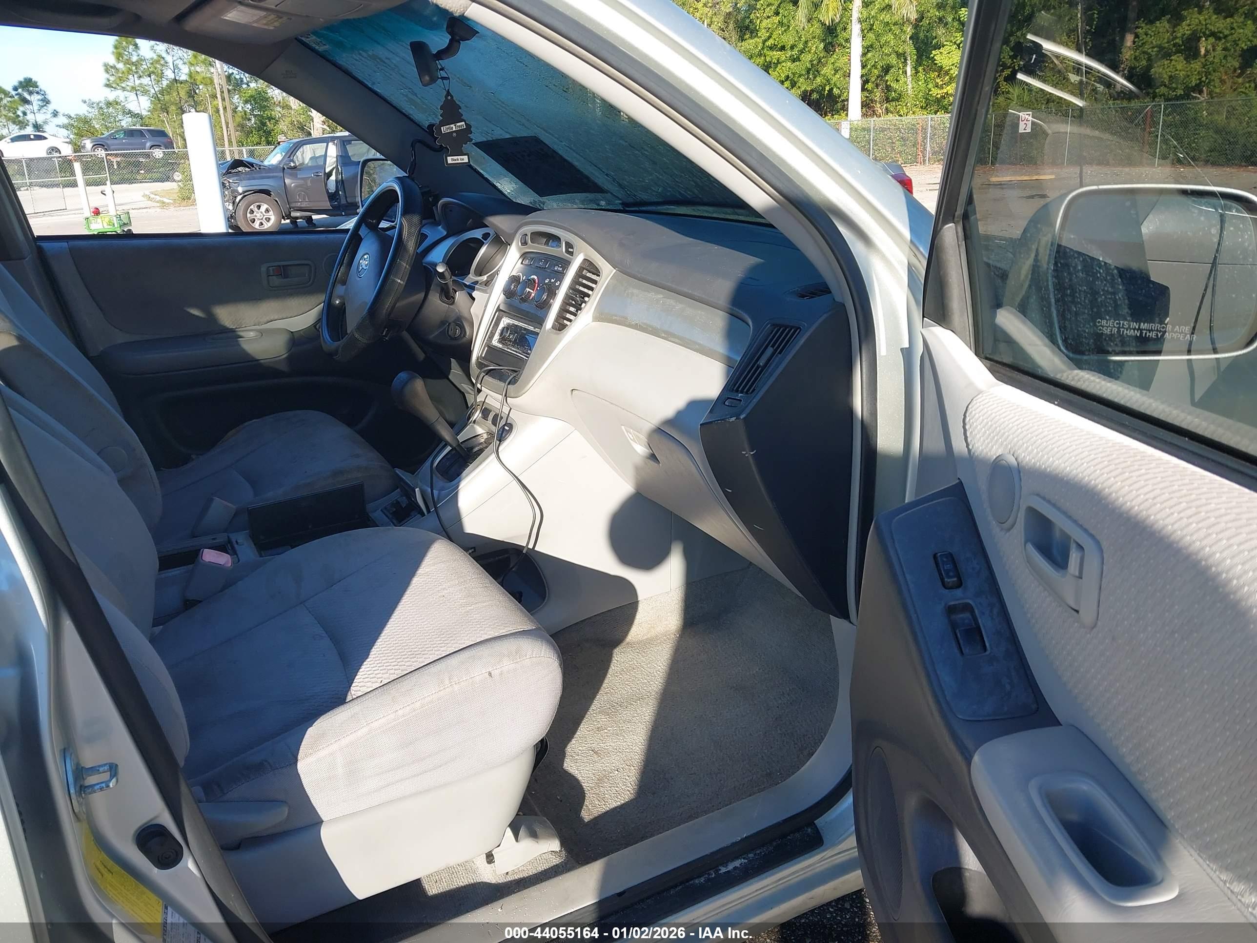 TOYOTA HIGHLANDER image 5