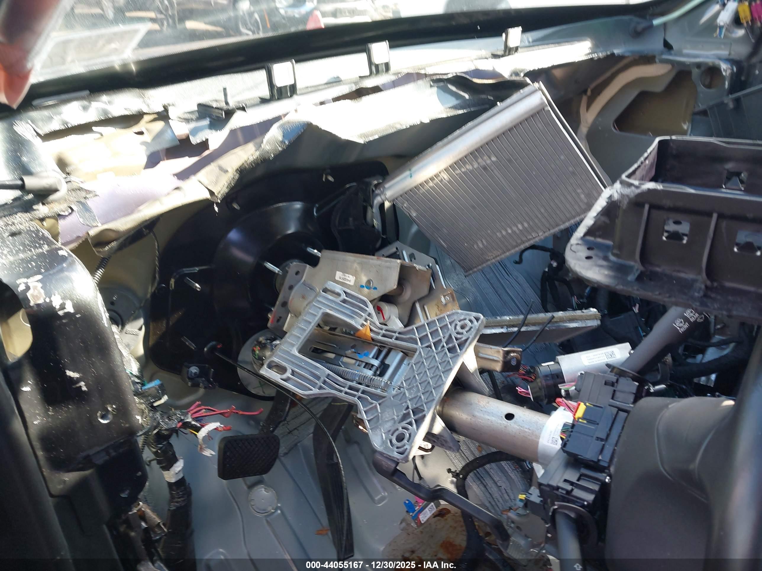 CHEVROLET EQUINOX image 7
