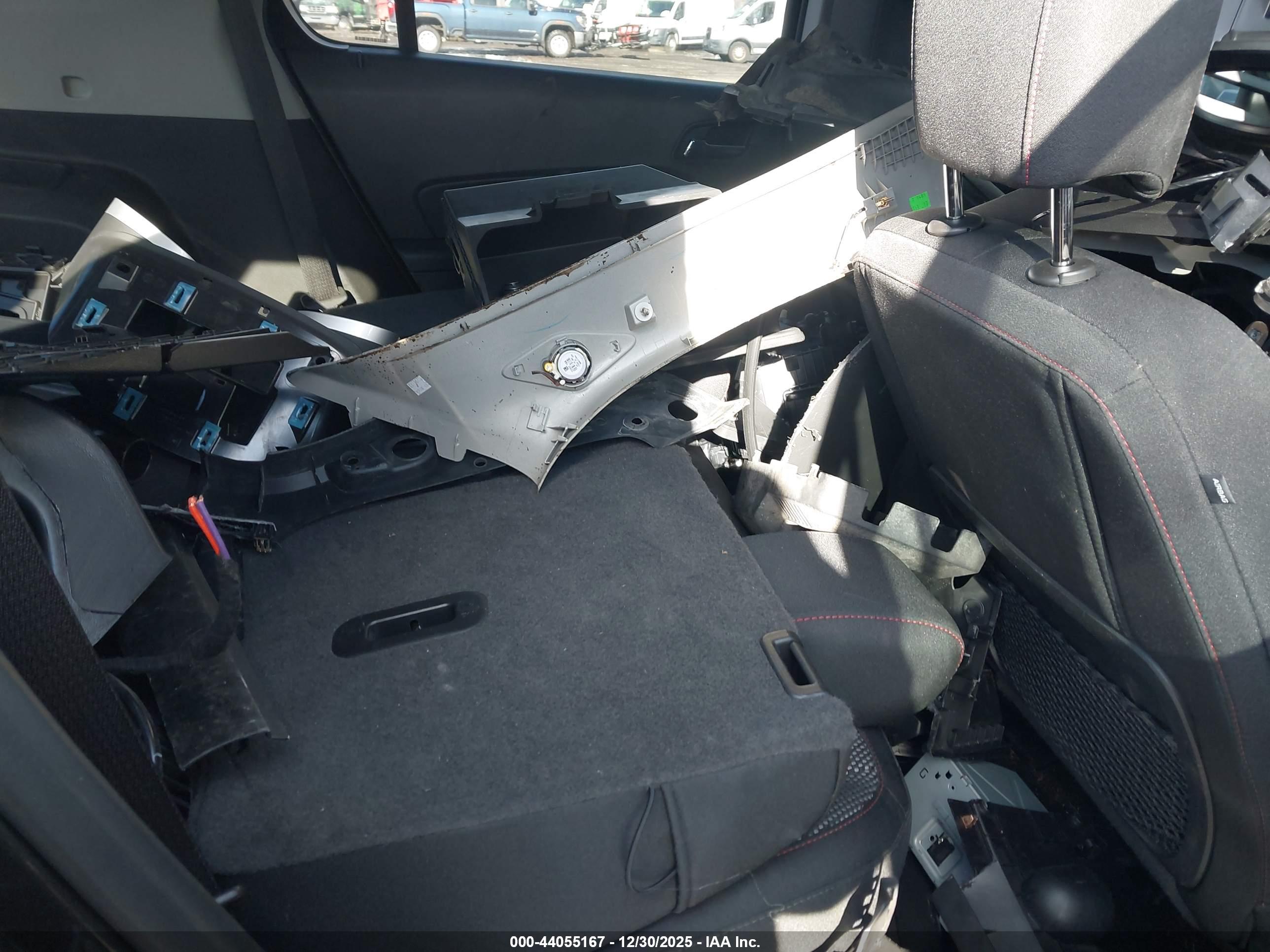 CHEVROLET EQUINOX image 8