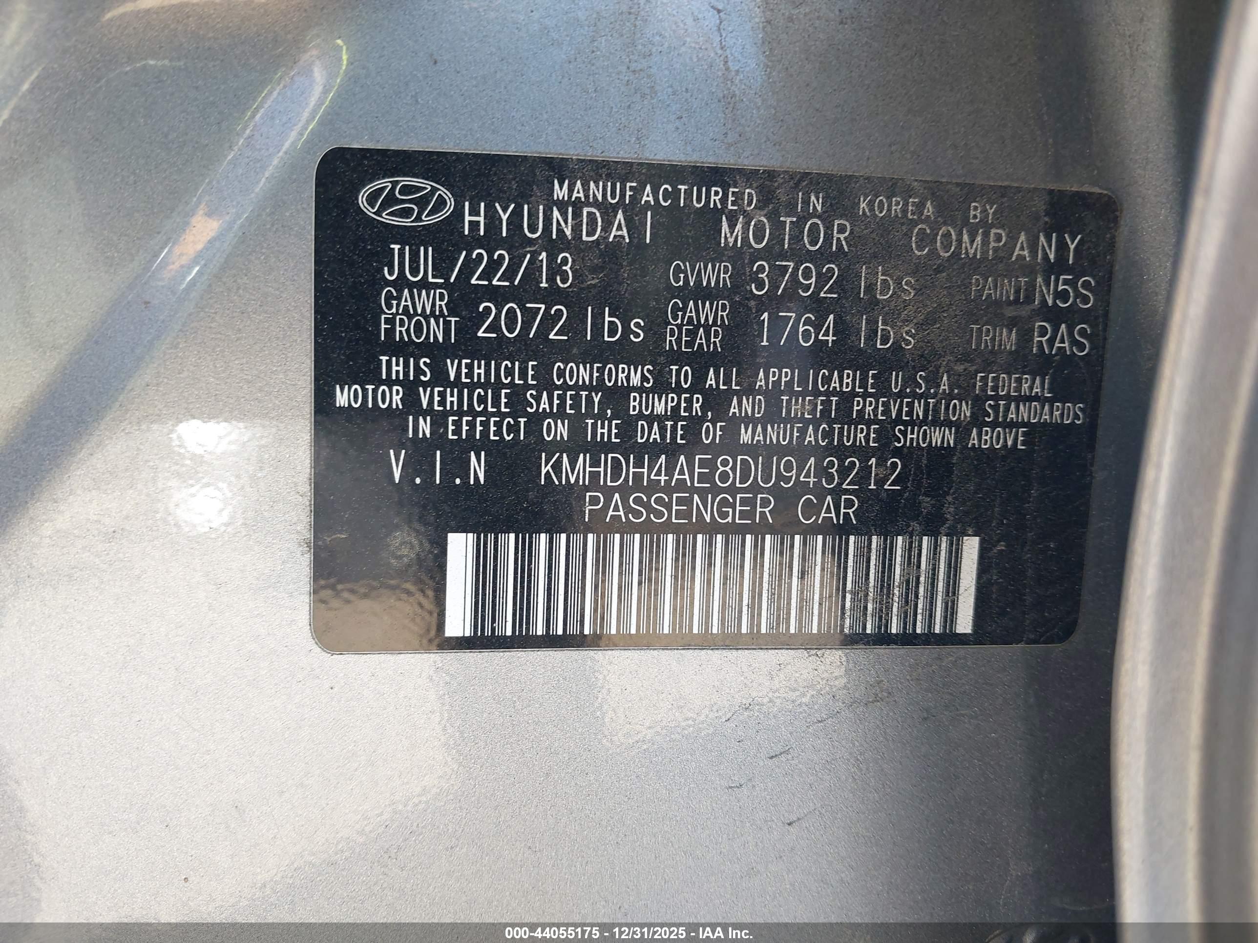 HYUNDAI ELANTRA image 9