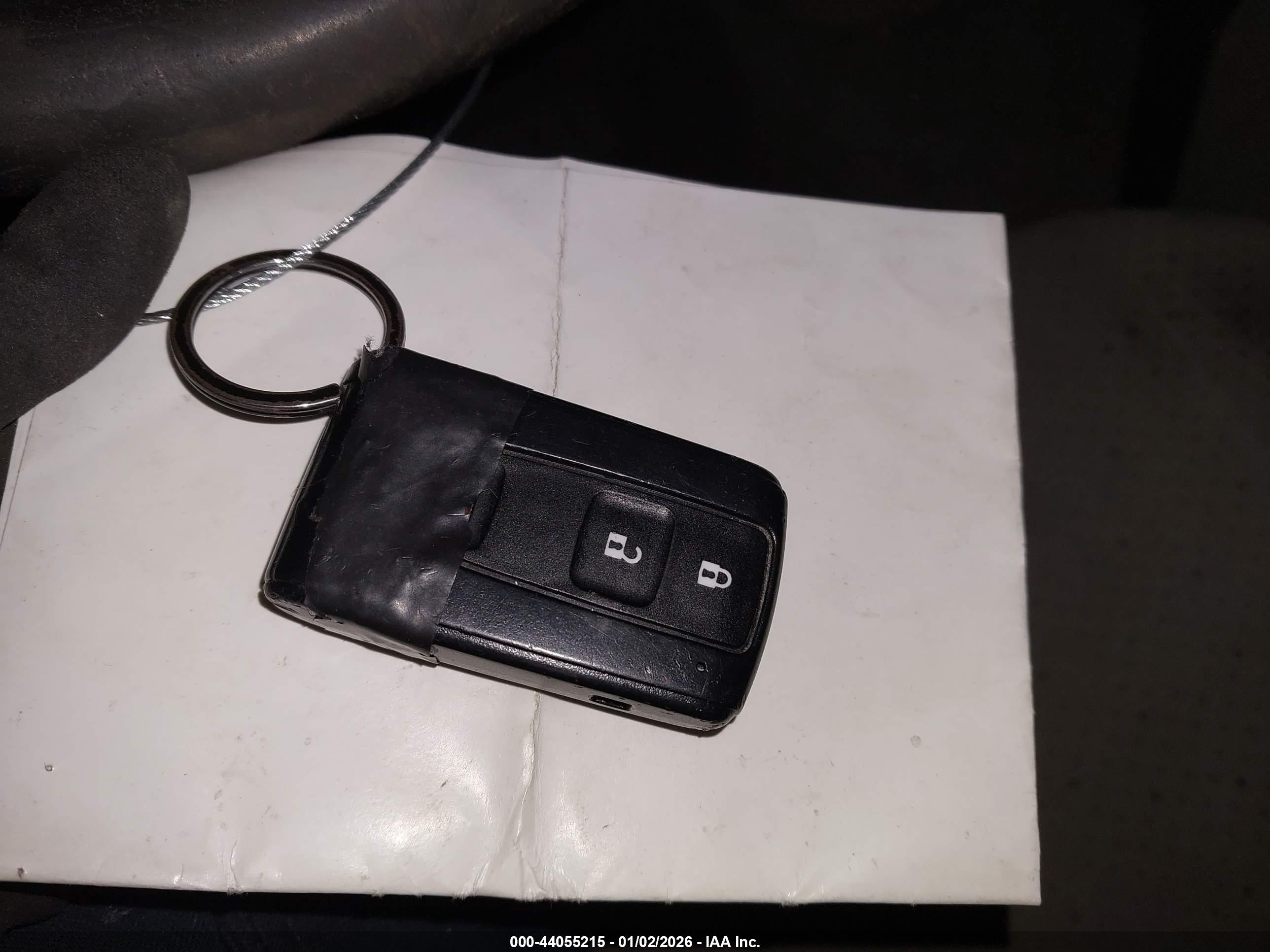 TOYOTA PRIUS image 11