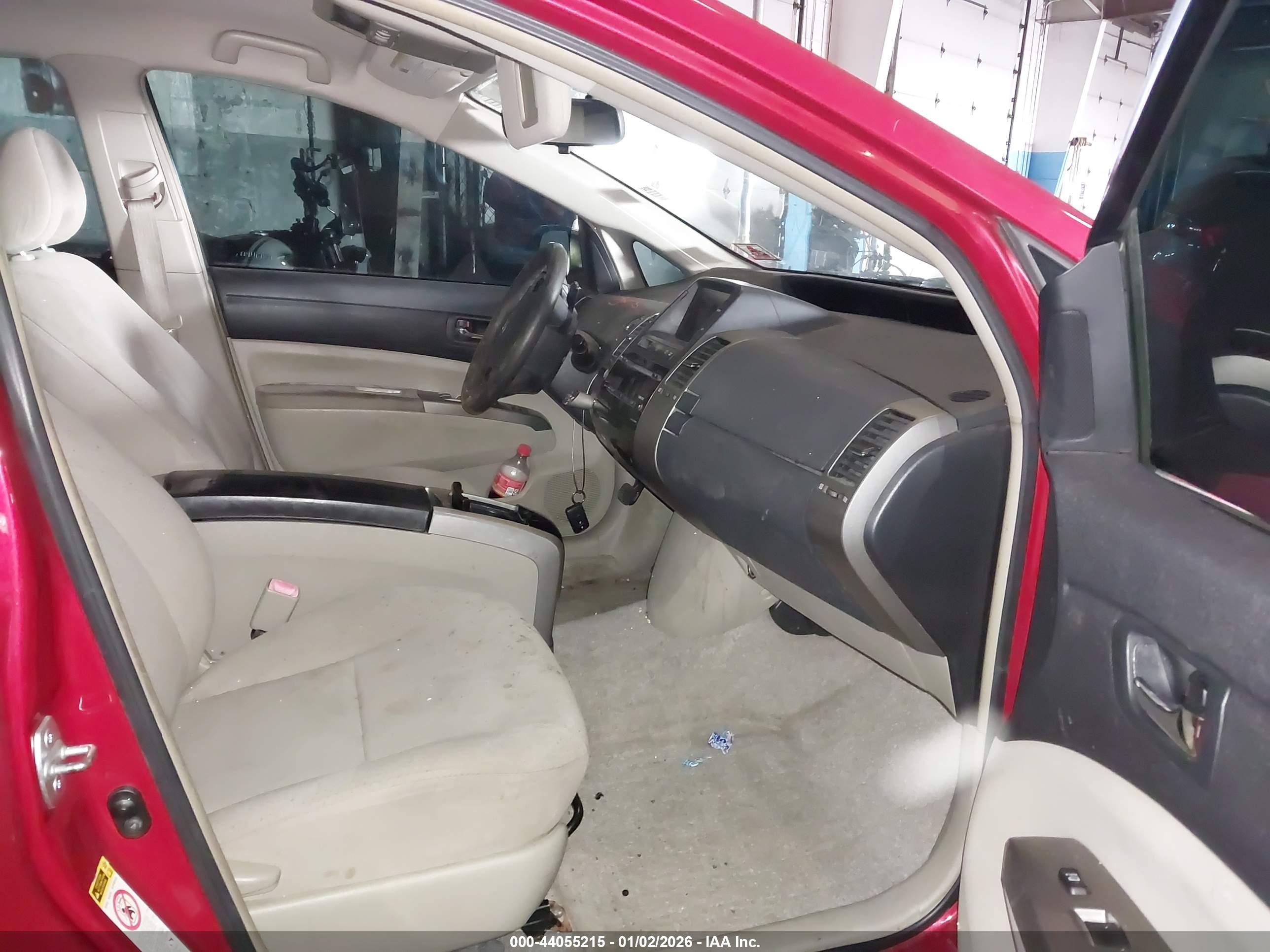 TOYOTA PRIUS image 5