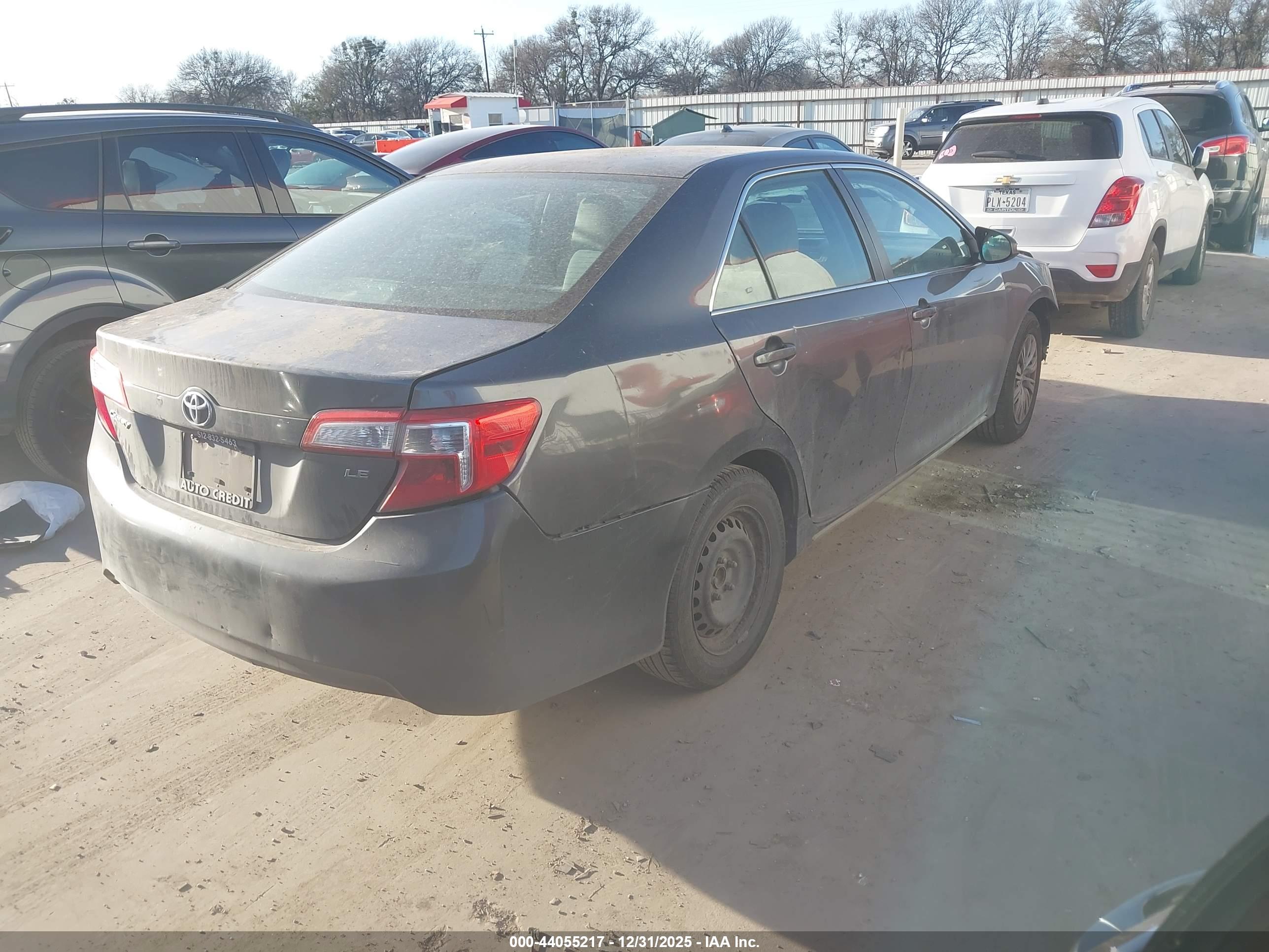 TOYOTA CAMRY image 4
