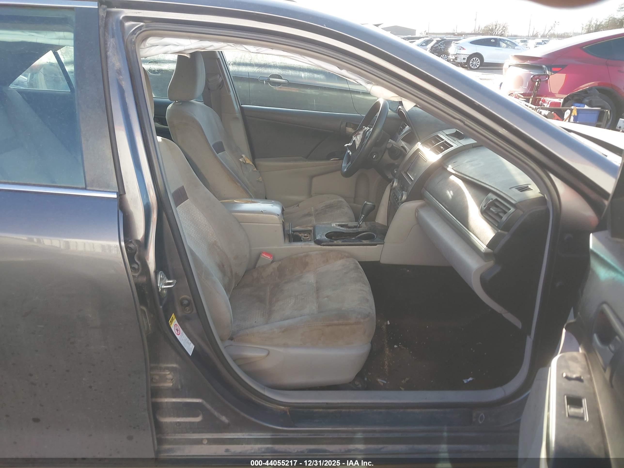 TOYOTA CAMRY image 5