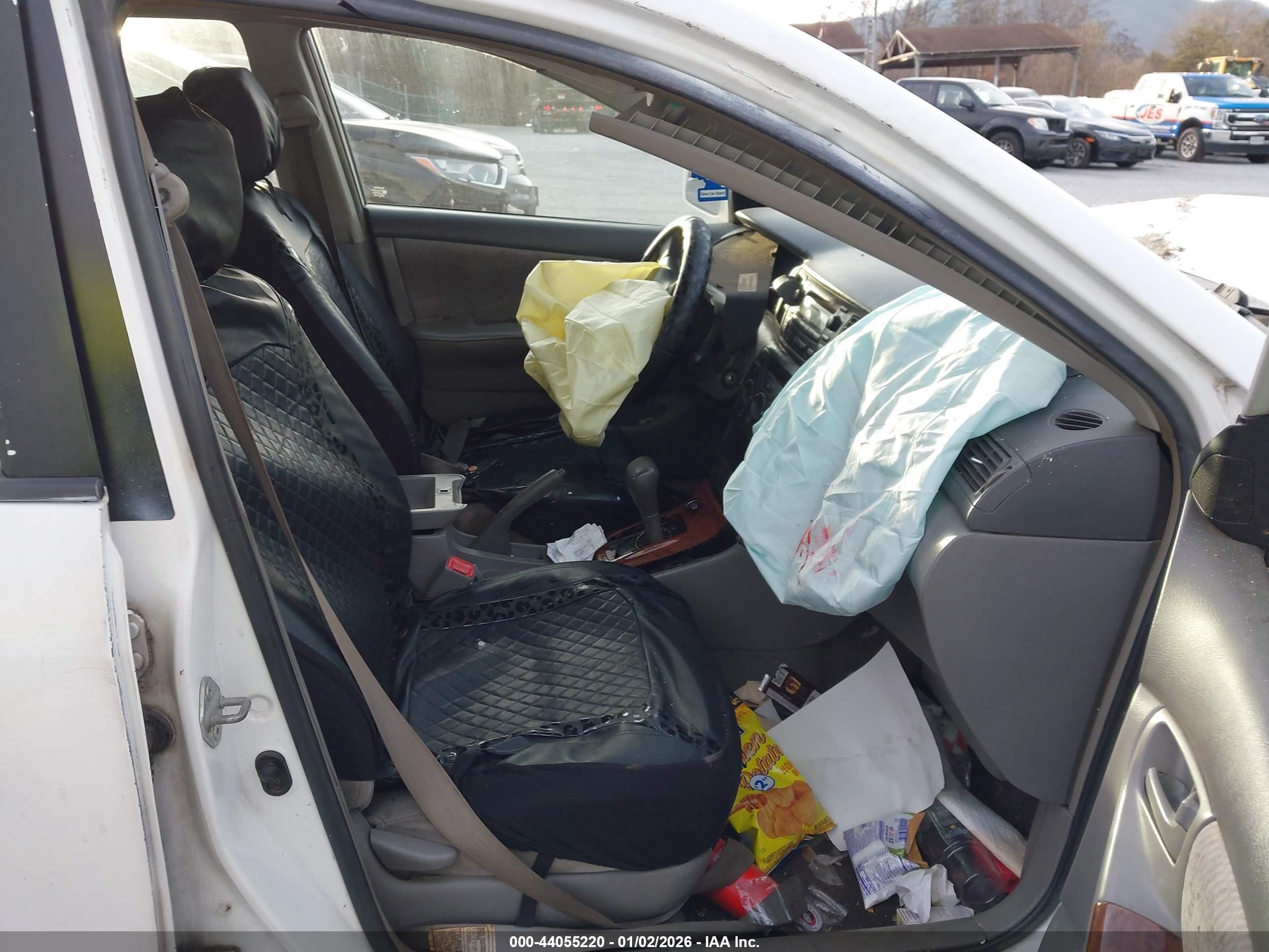 TOYOTA COROLLA image 5