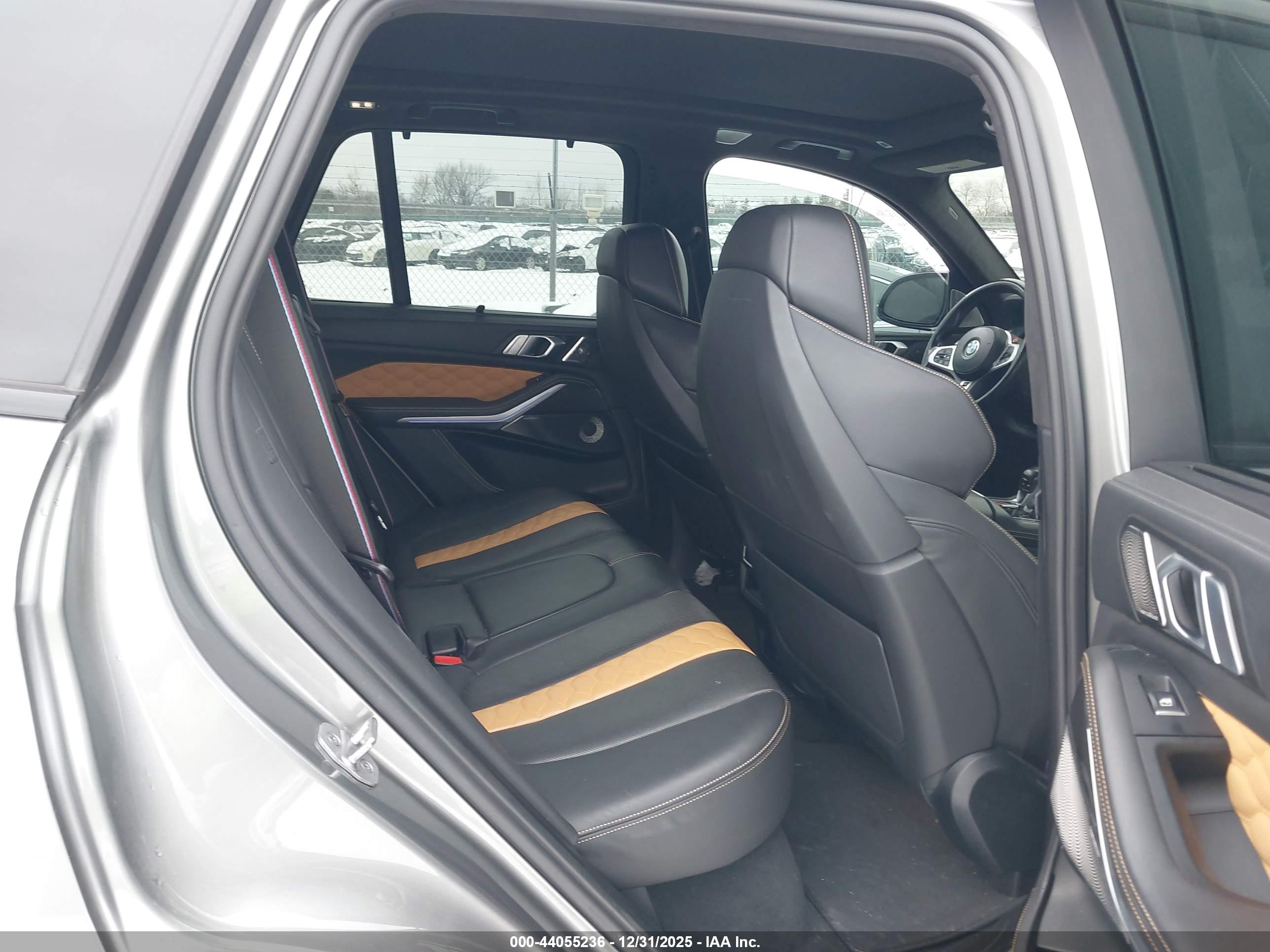 BMW X5 image 8