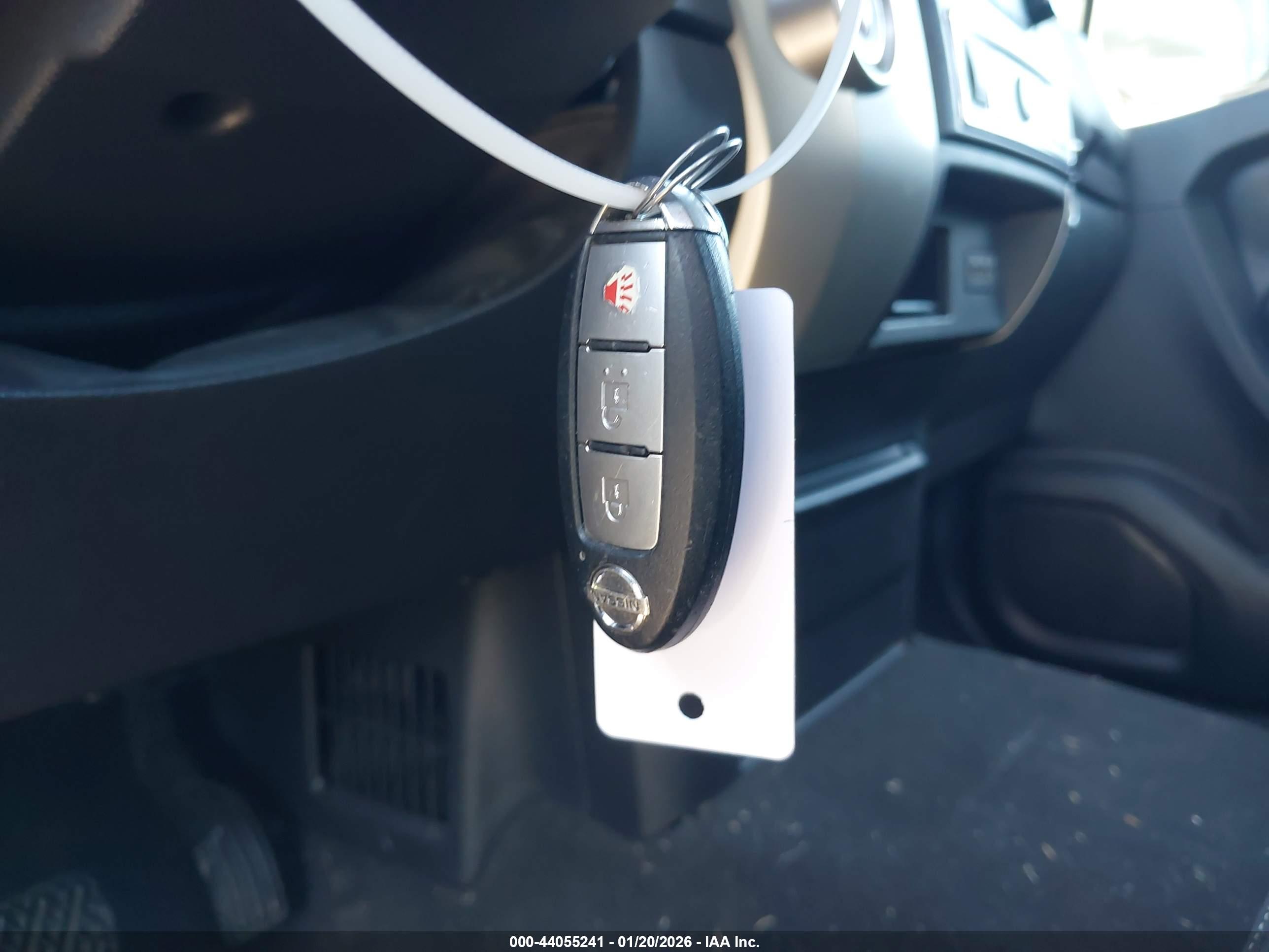 NISSAN TITAN image 11