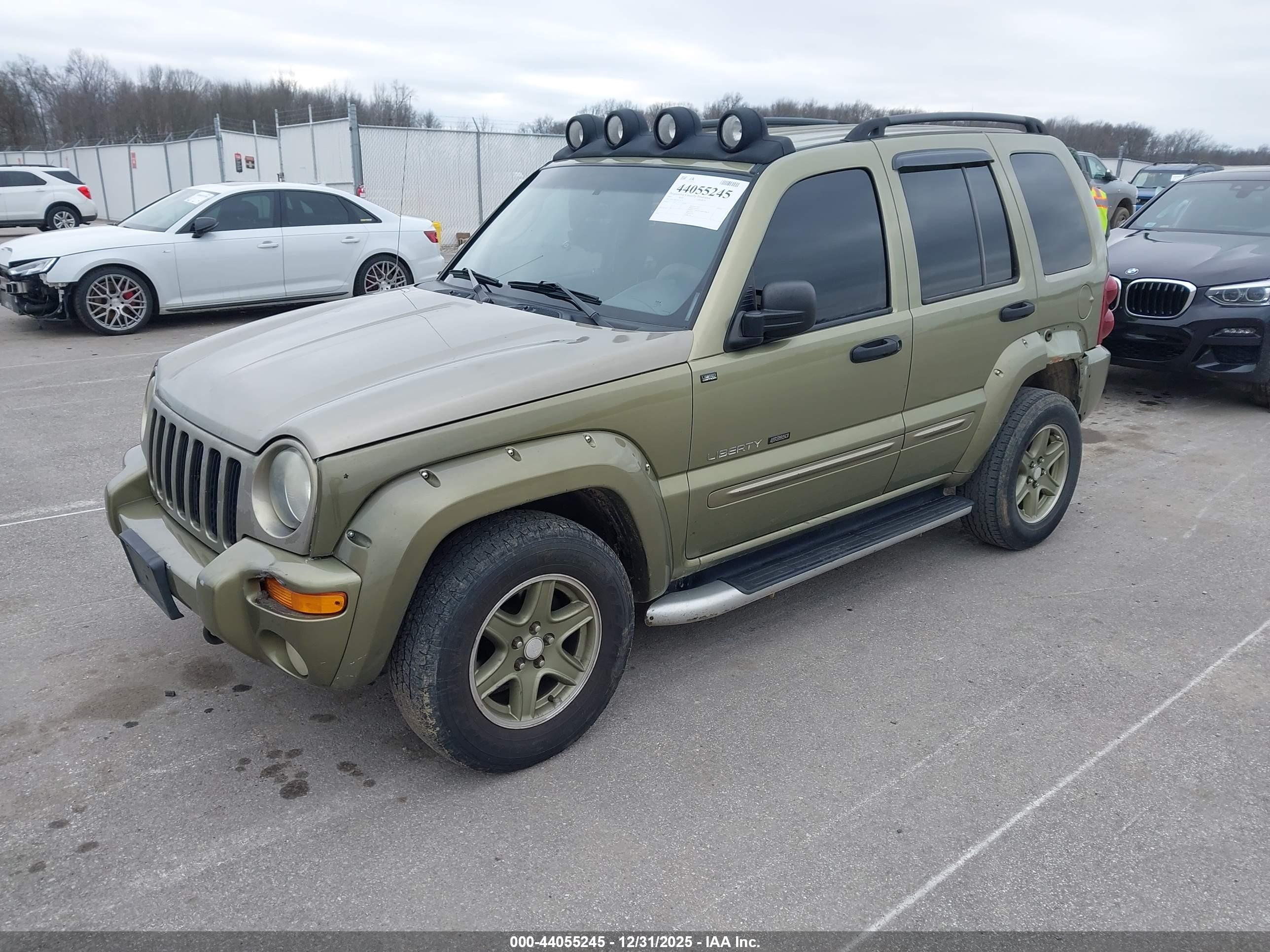 JEEP LIBERTY image 2