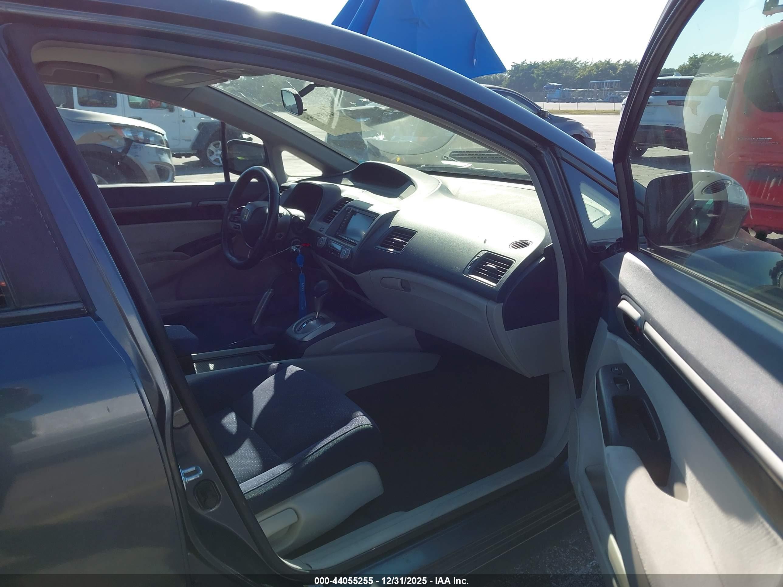 HONDA CIVIC image 5