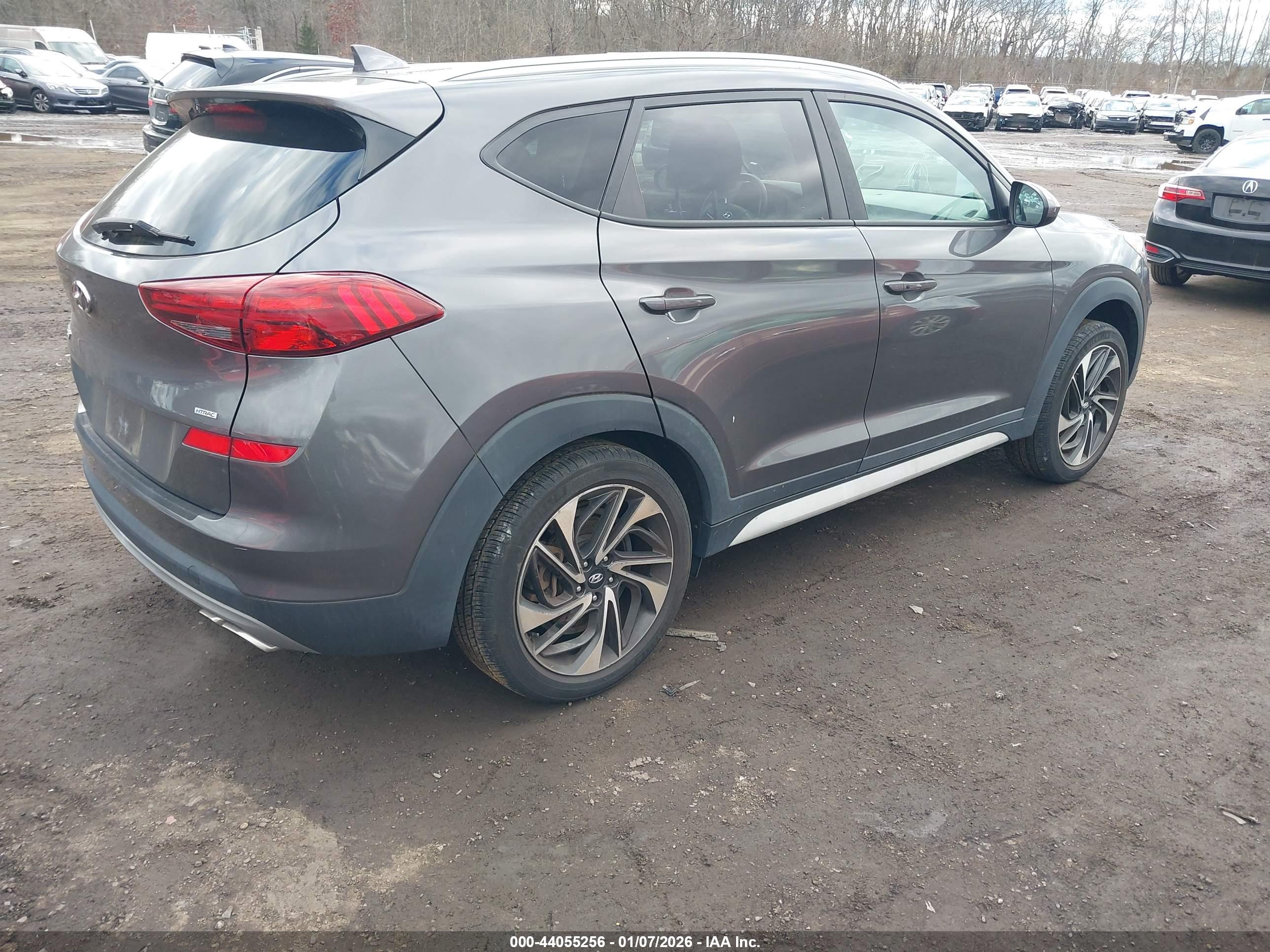 HYUNDAI TUCSON image 4
