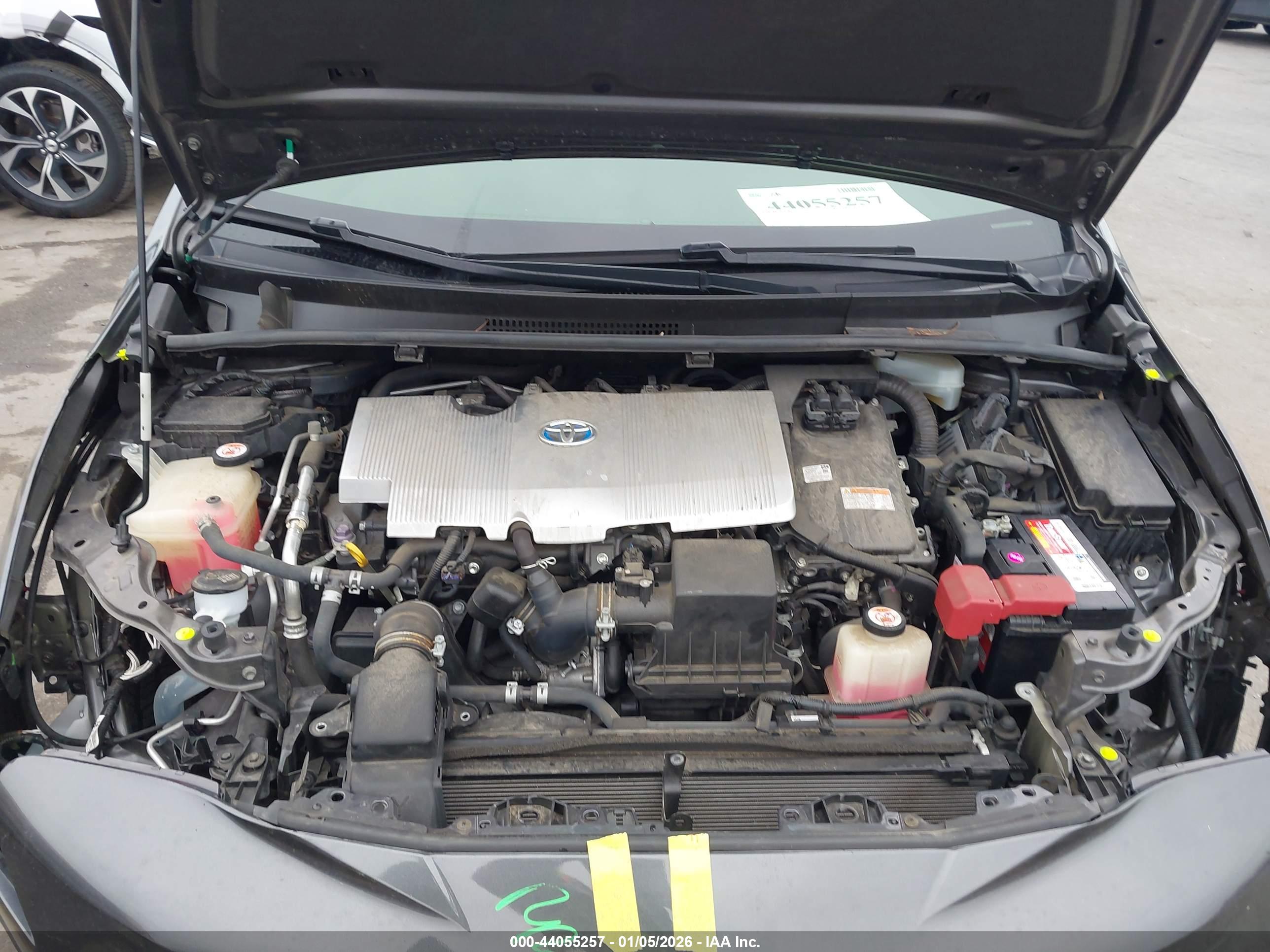 TOYOTA PRIUS image 10