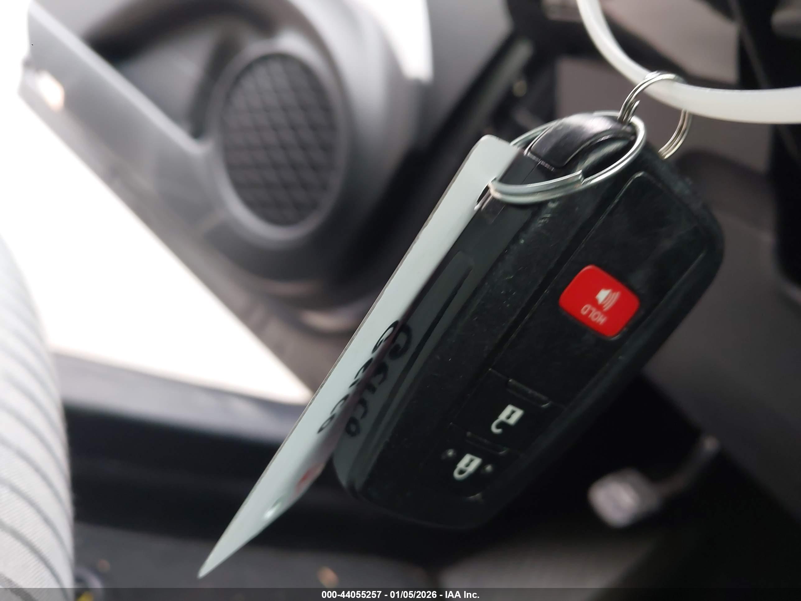 TOYOTA PRIUS image 11