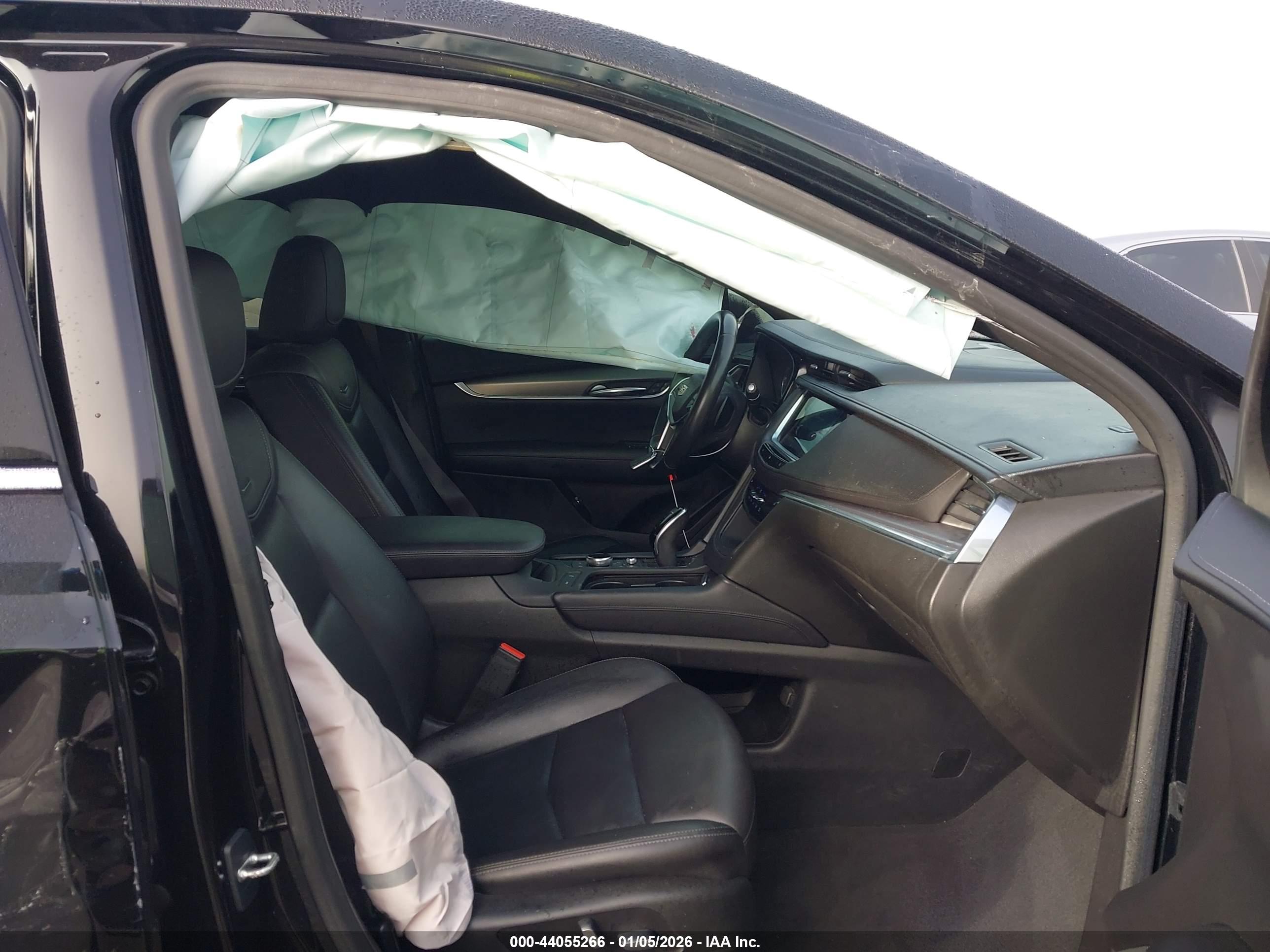 CADILLAC XT5 image 5