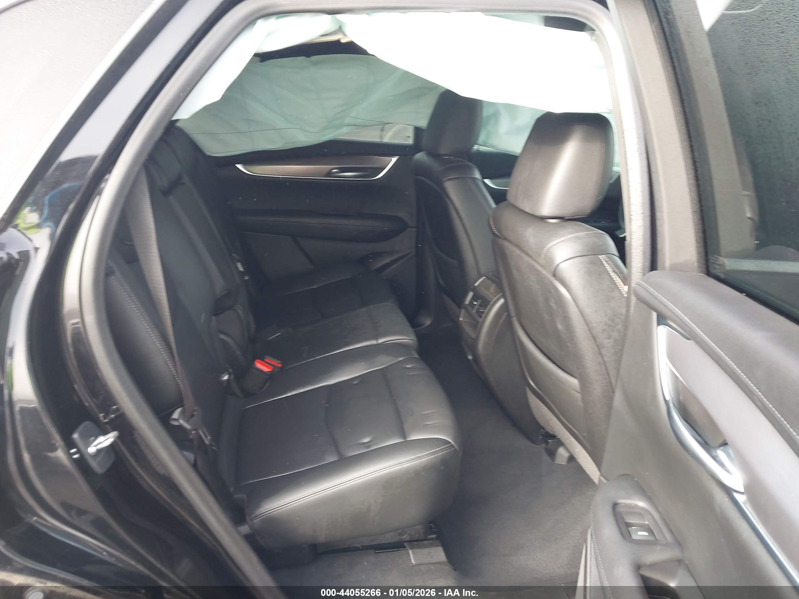 CADILLAC XT5 image 8