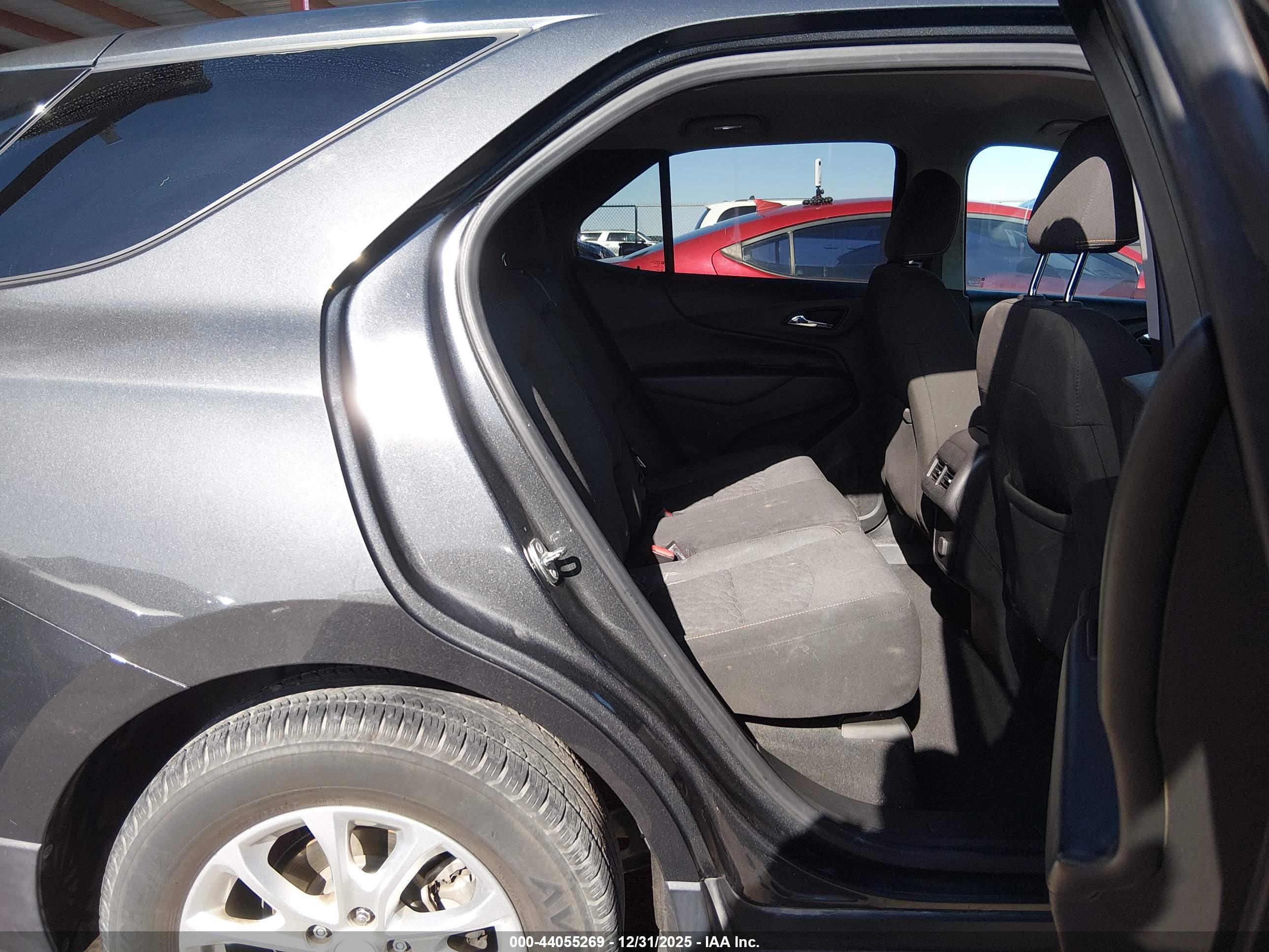 CHEVROLET EQUINOX image 8