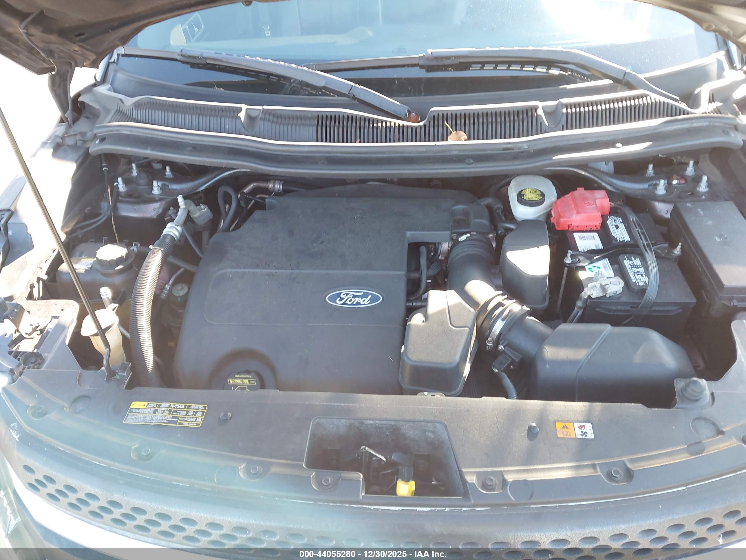 FORD EXPLORER image 10