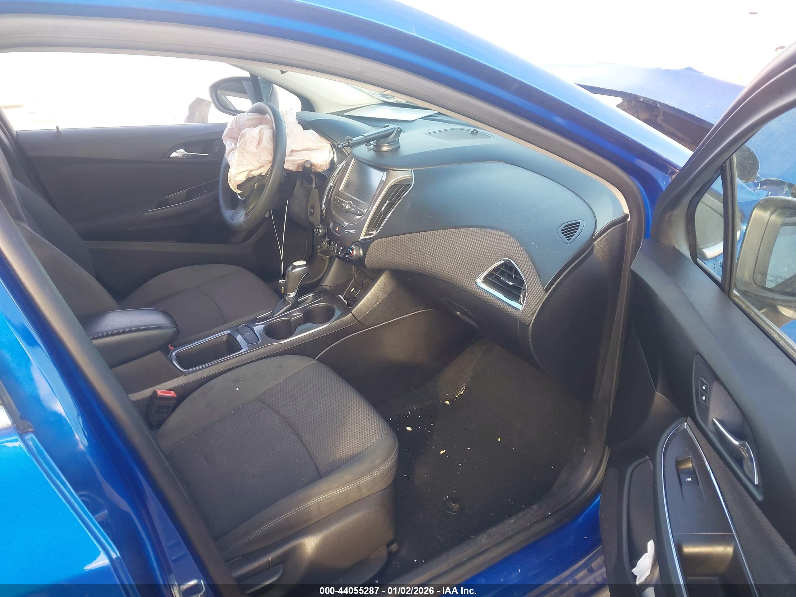 CHEVROLET CRUZE image 5