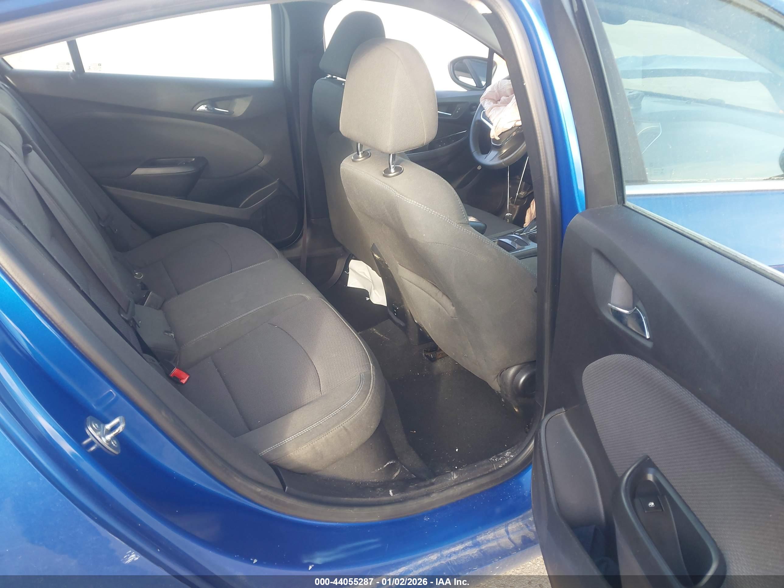 CHEVROLET CRUZE image 8