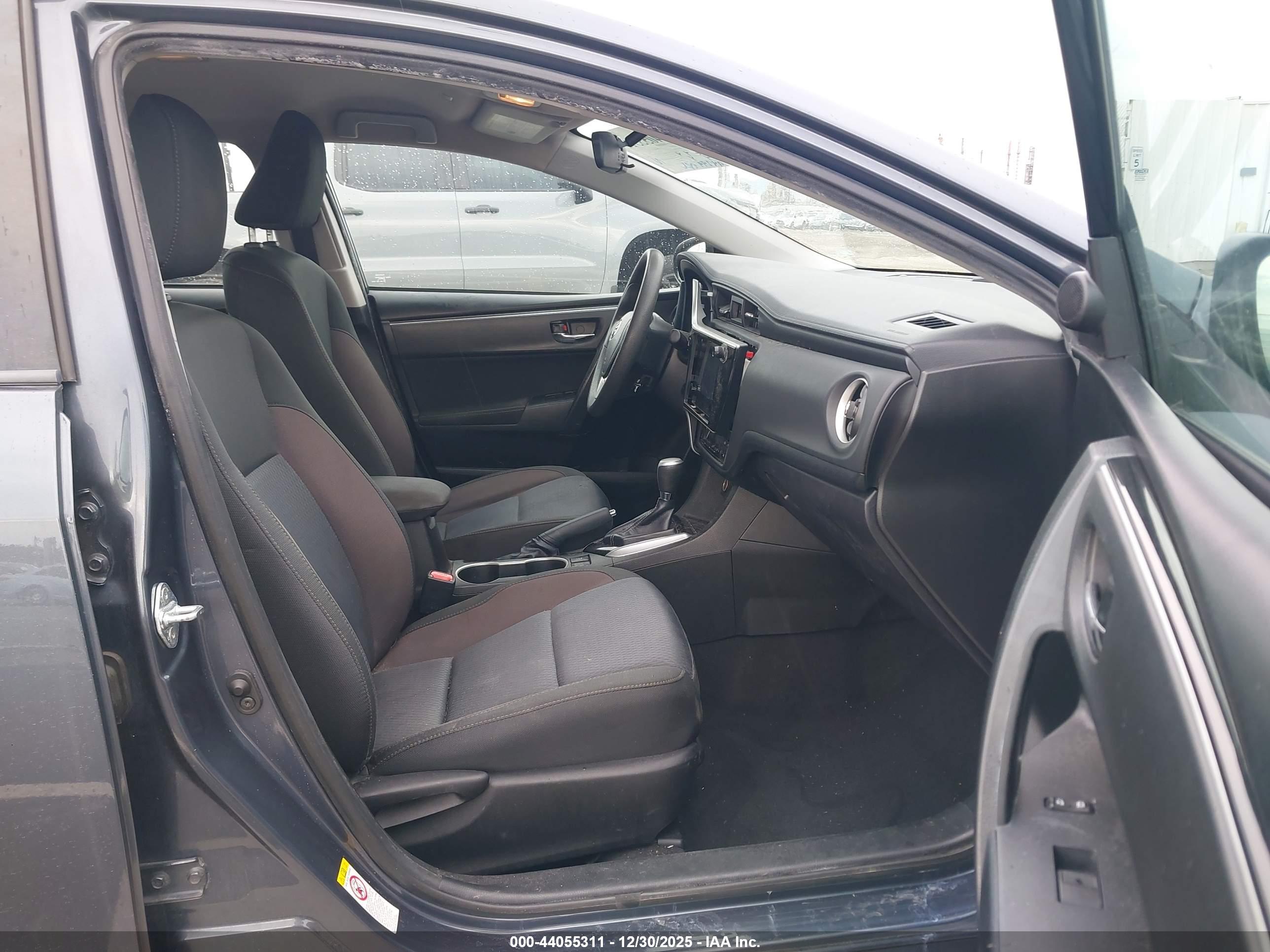 TOYOTA COROLLA image 5