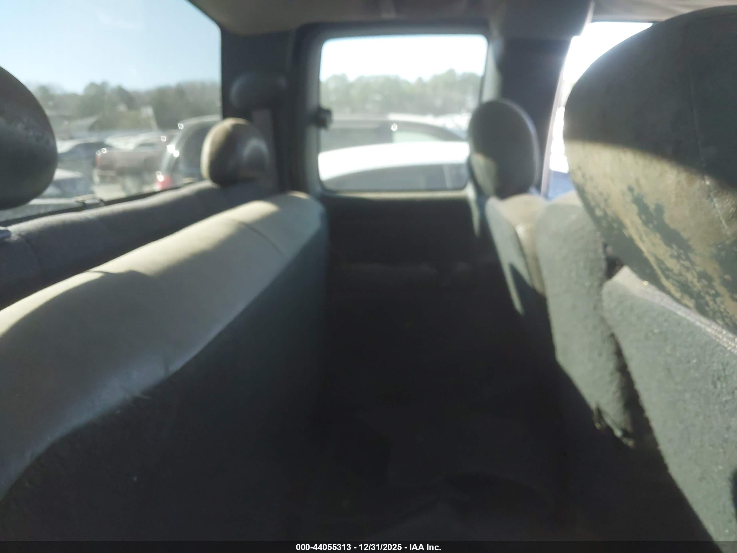 CHEVROLET SILVERADO image 8