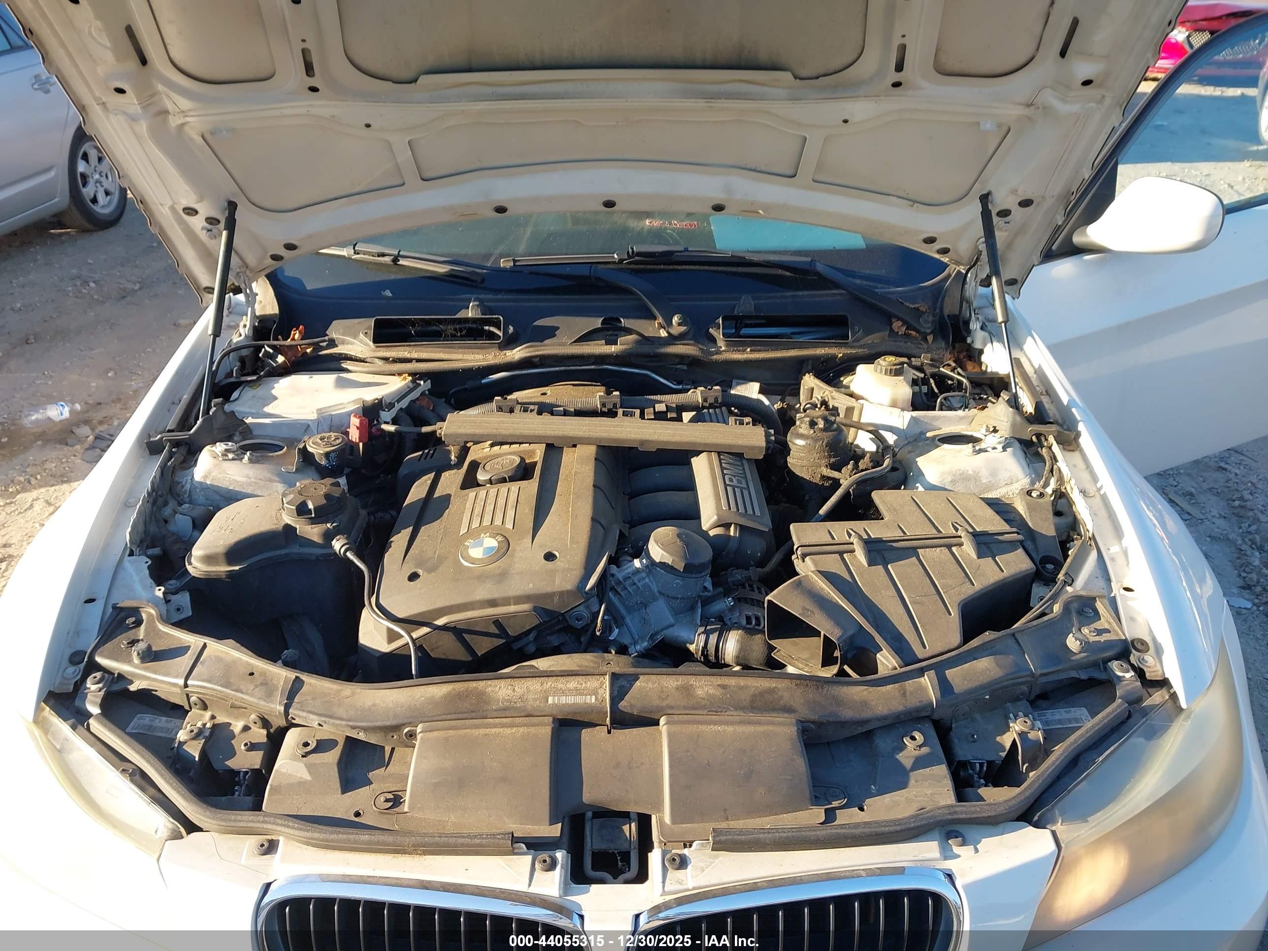 BMW 328I image 10