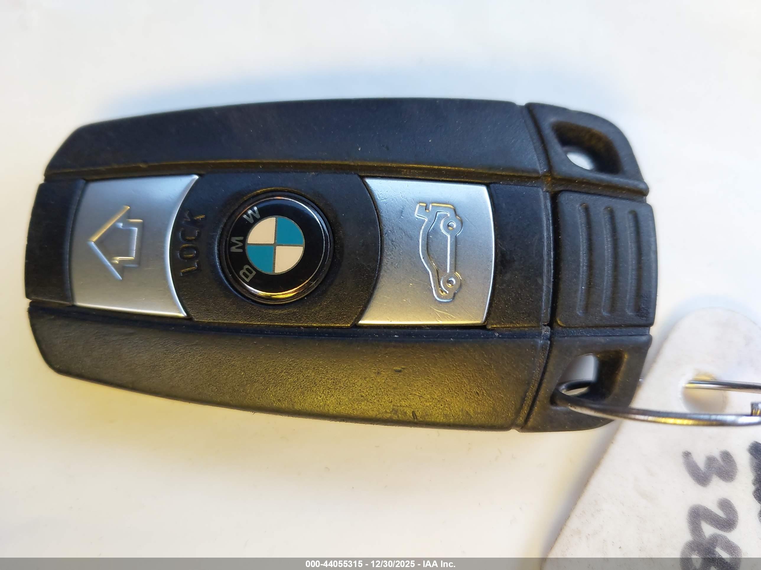 BMW 328I image 11