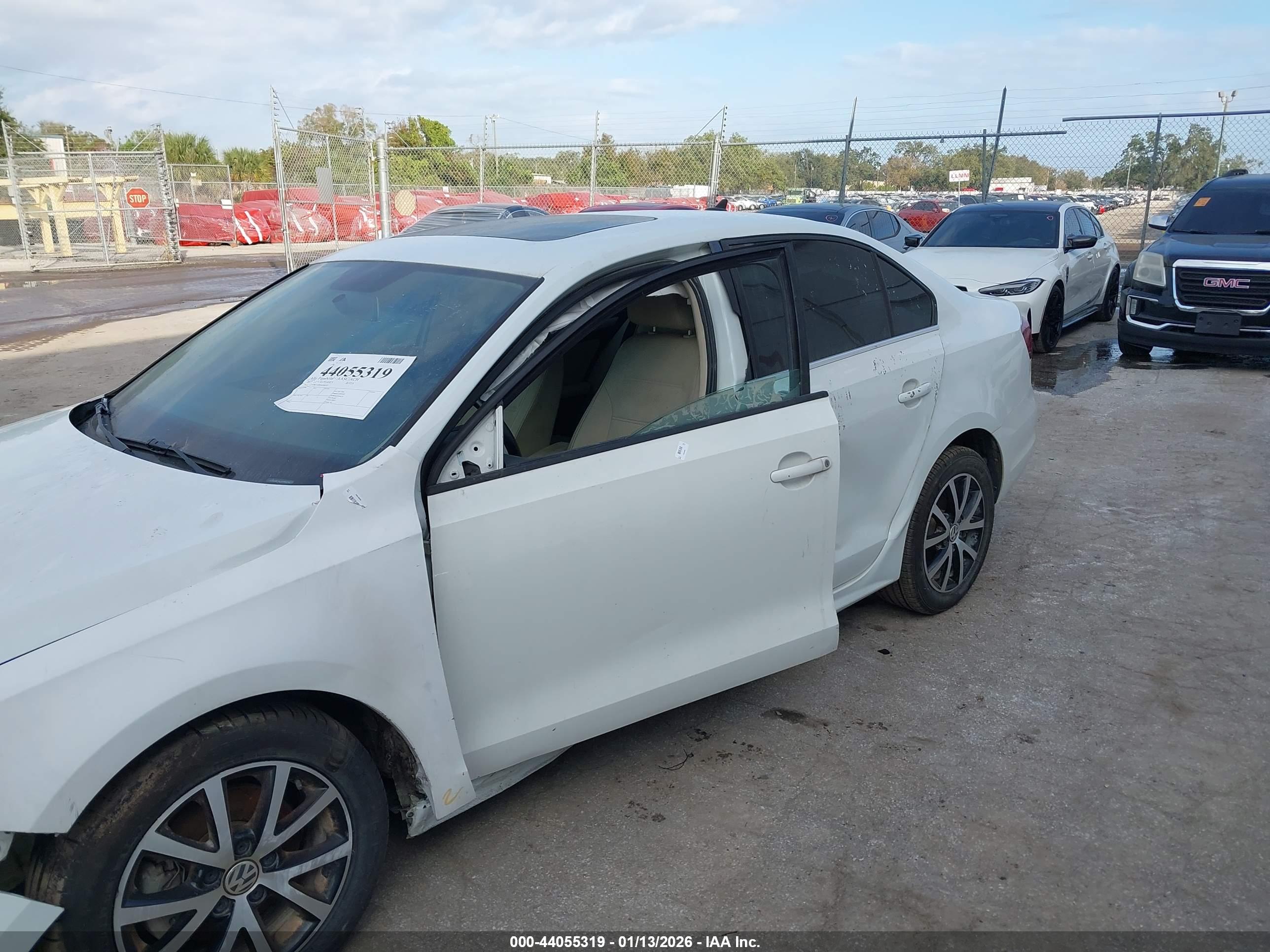 VOLKSWAGEN JETTA image 6