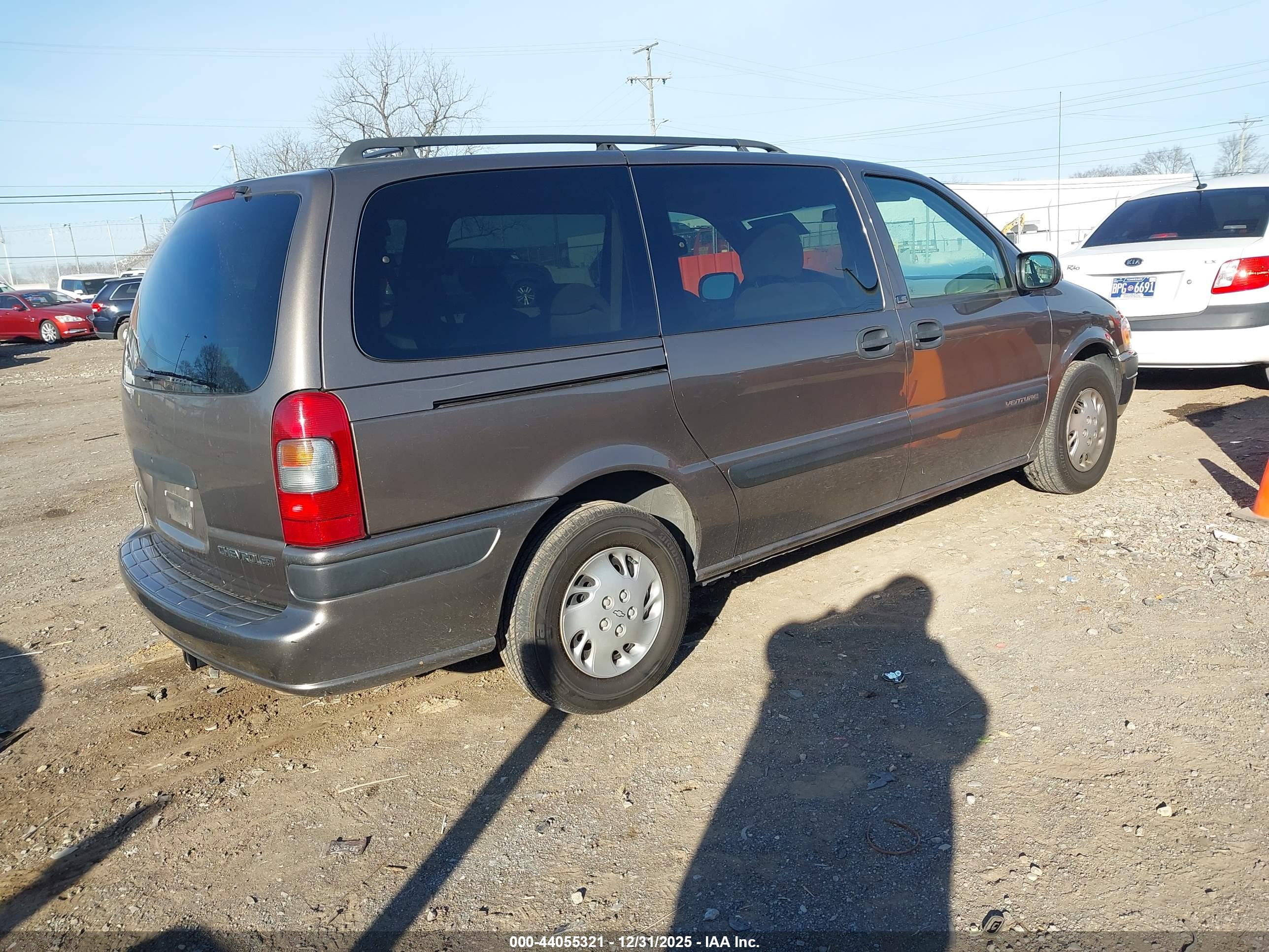 CHEVROLET VENTURE image 4