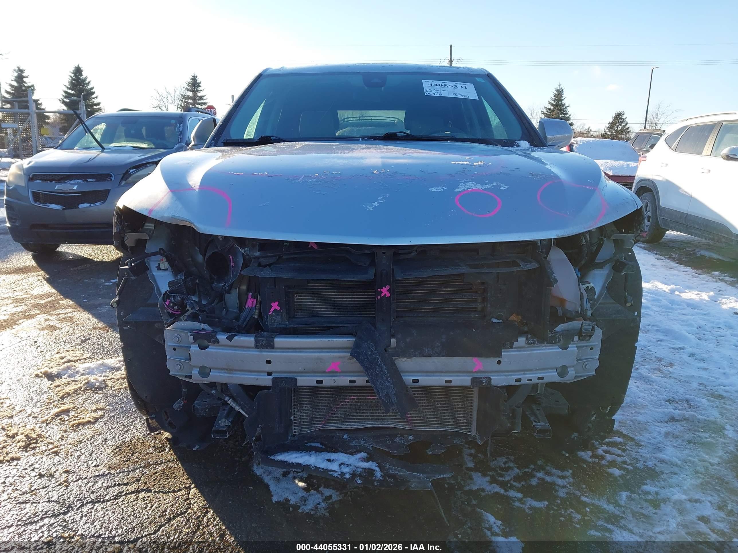 CHEVROLET BLAZER image 6