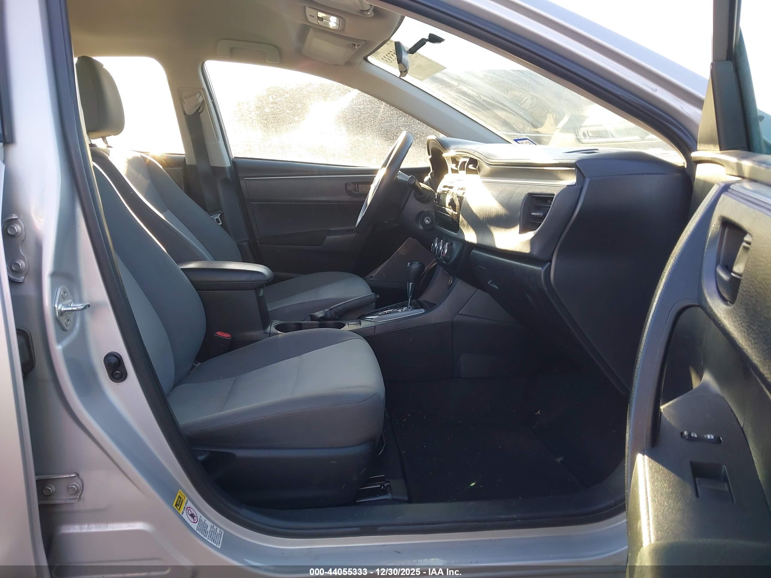 TOYOTA COROLLA image 5