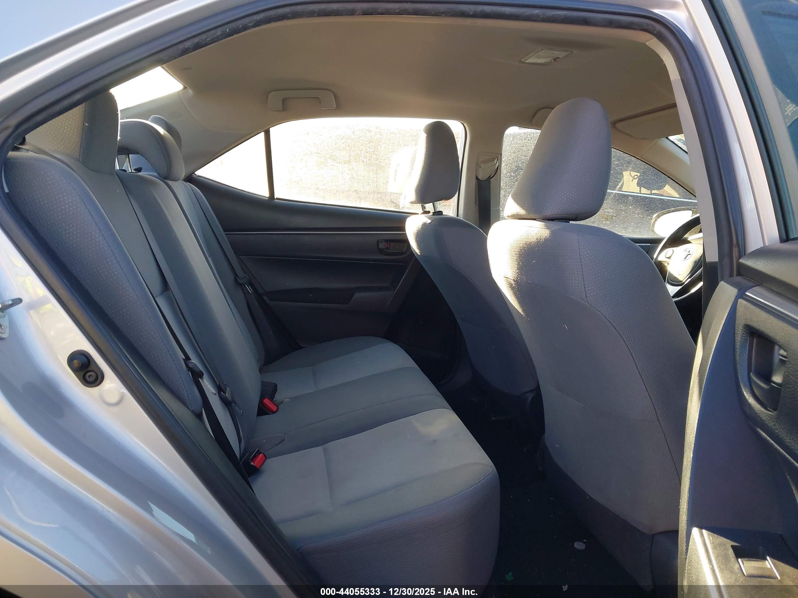 TOYOTA COROLLA image 8