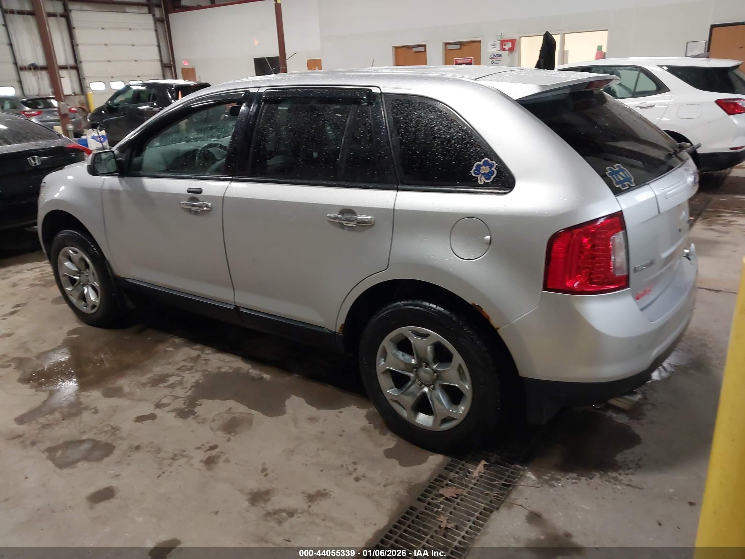 FORD EDGE image 3