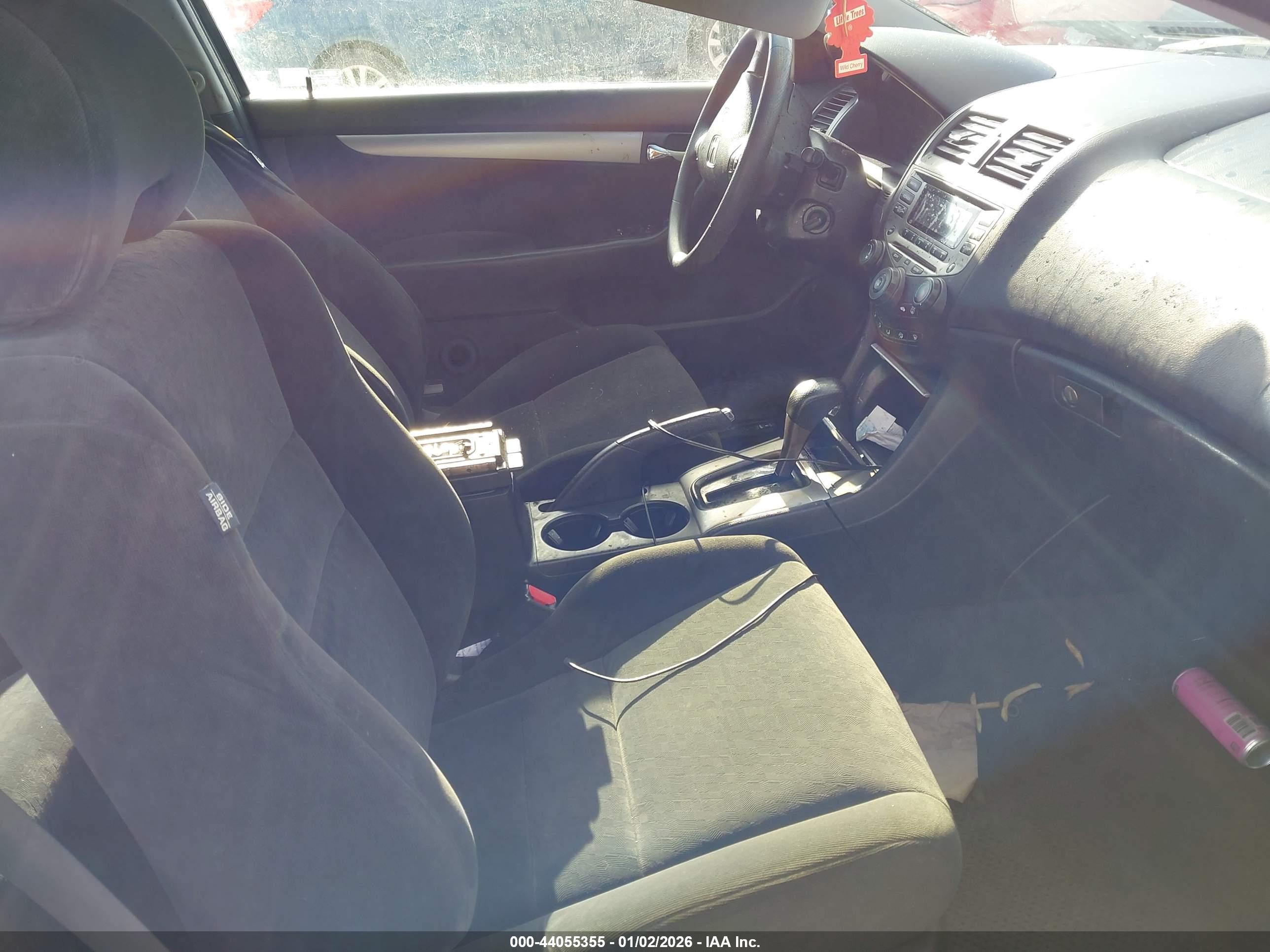 HONDA ACCORD image 5