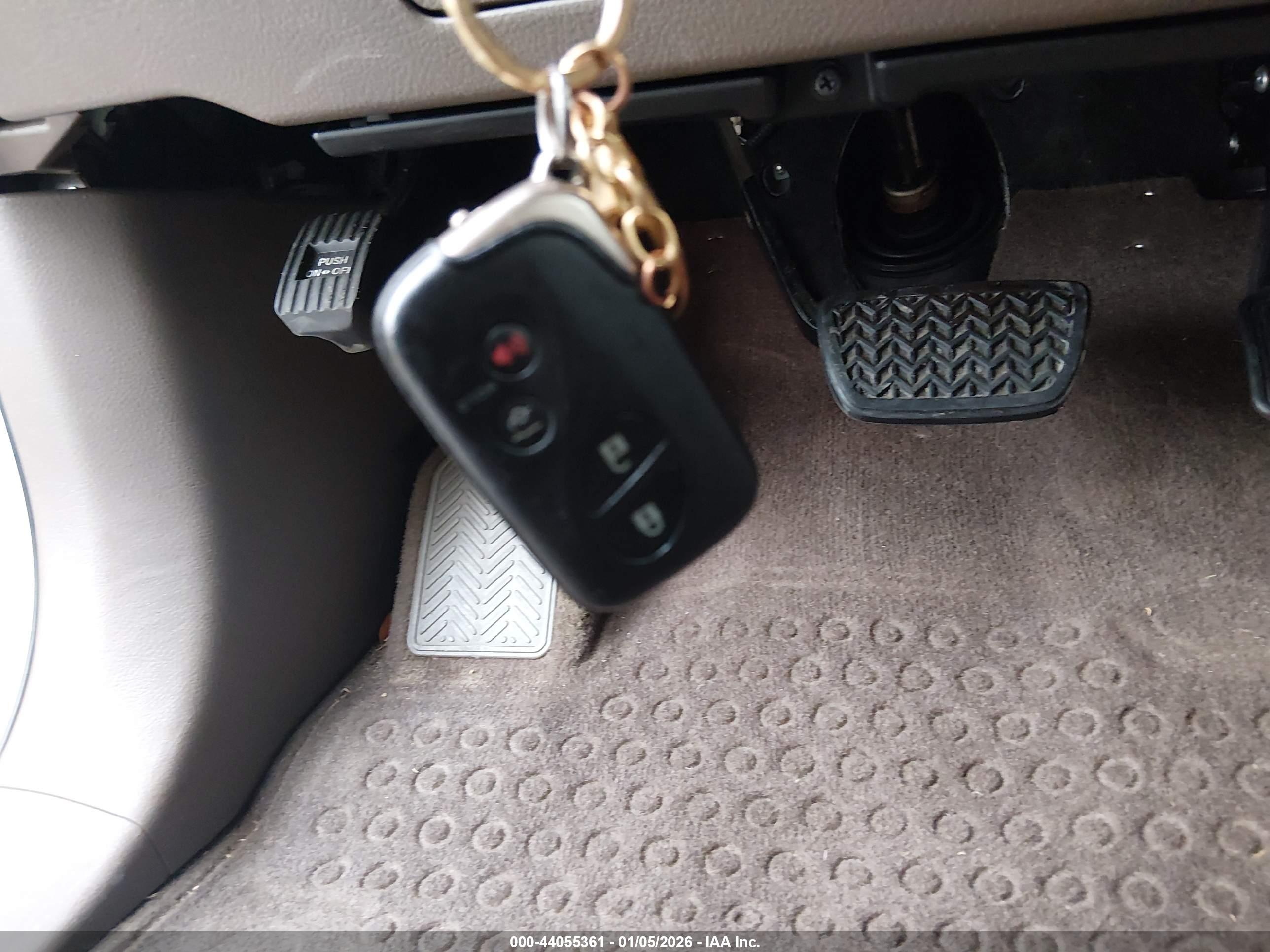 LEXUS GX image 11