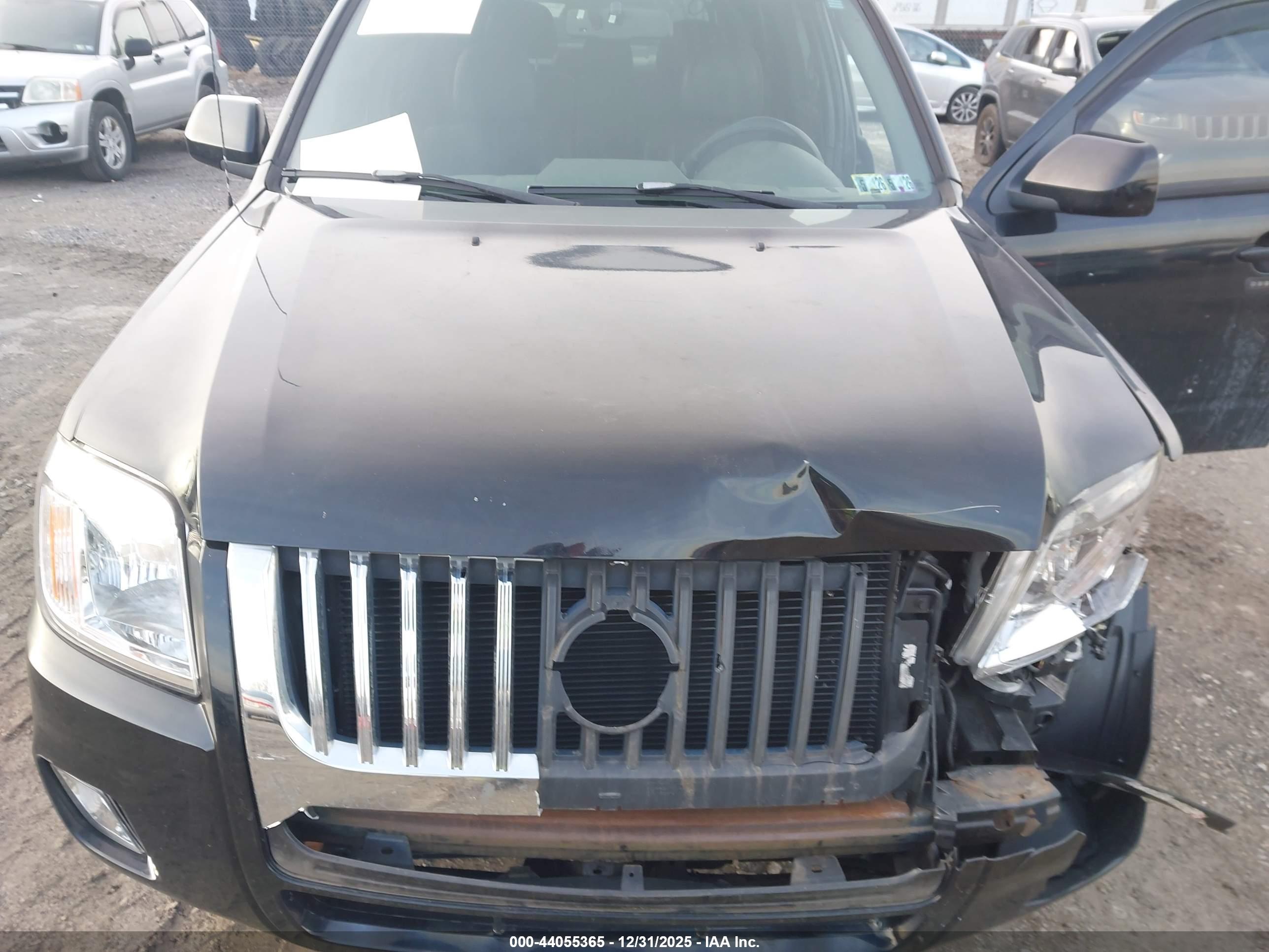 MERCURY MARINER image 10