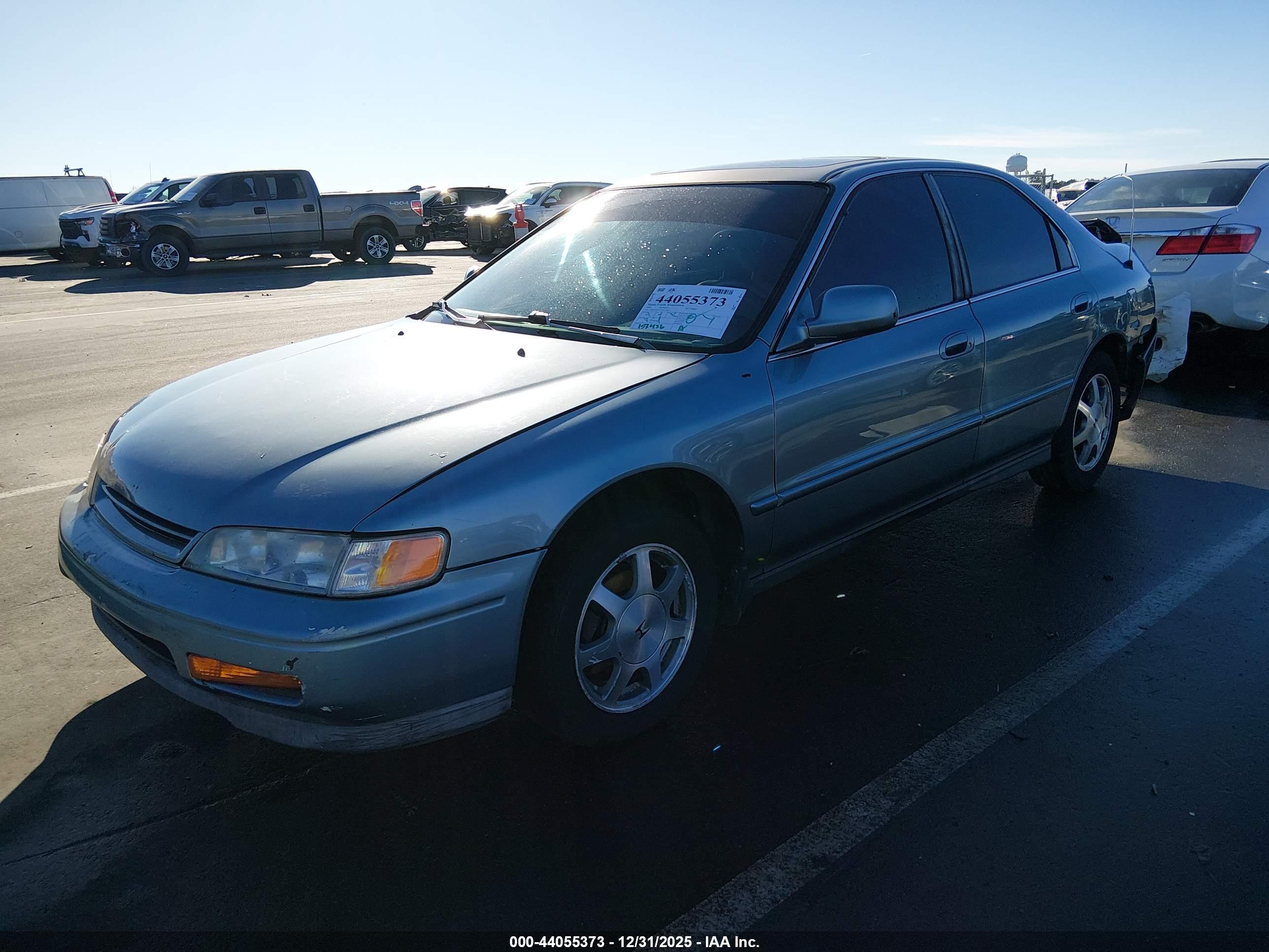 HONDA ACCORD image 2