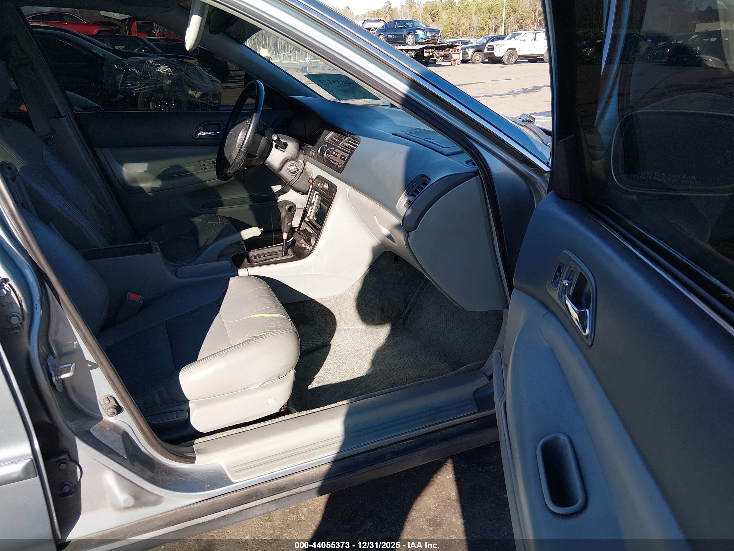 HONDA ACCORD image 5