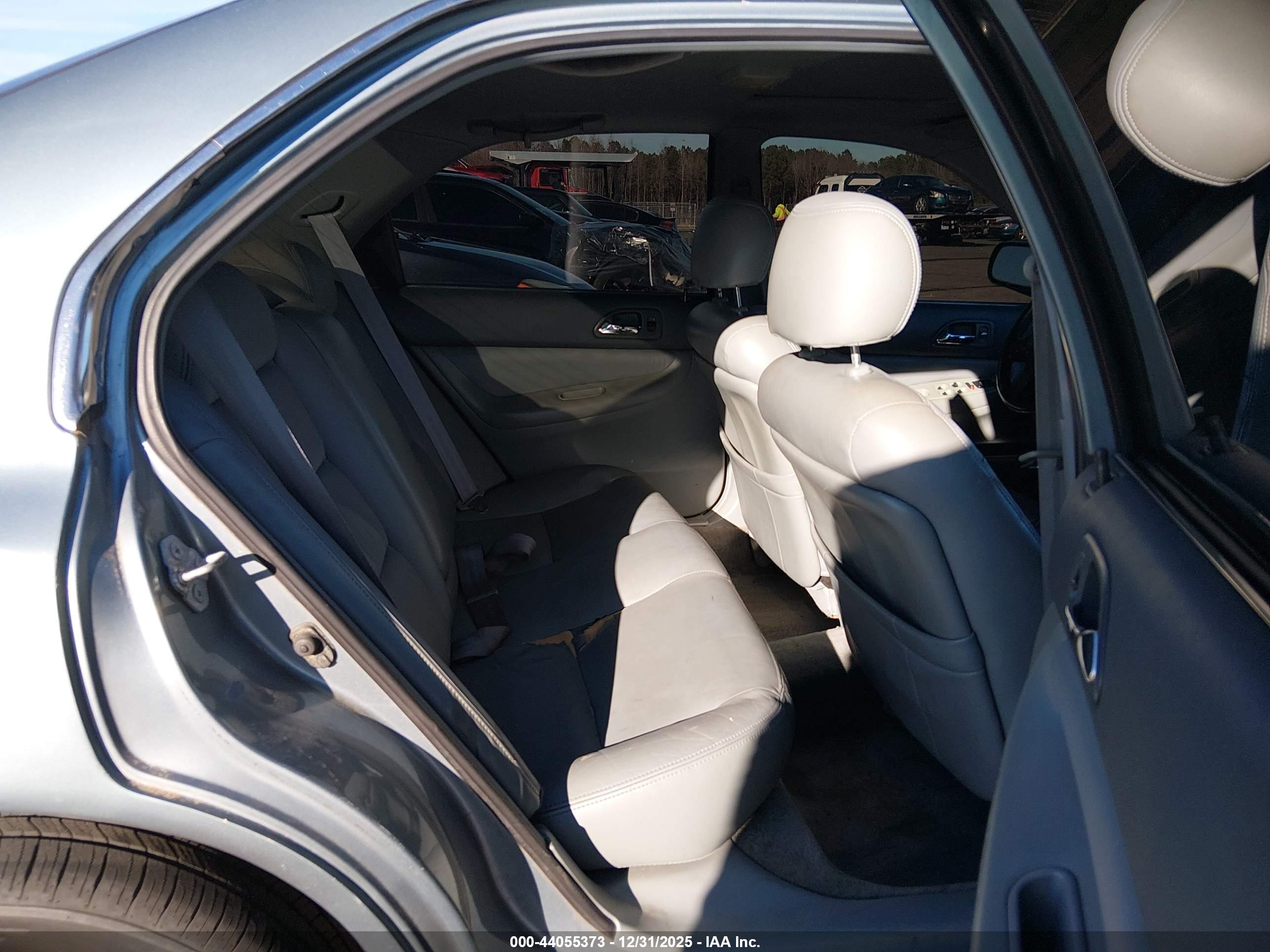 HONDA ACCORD image 8