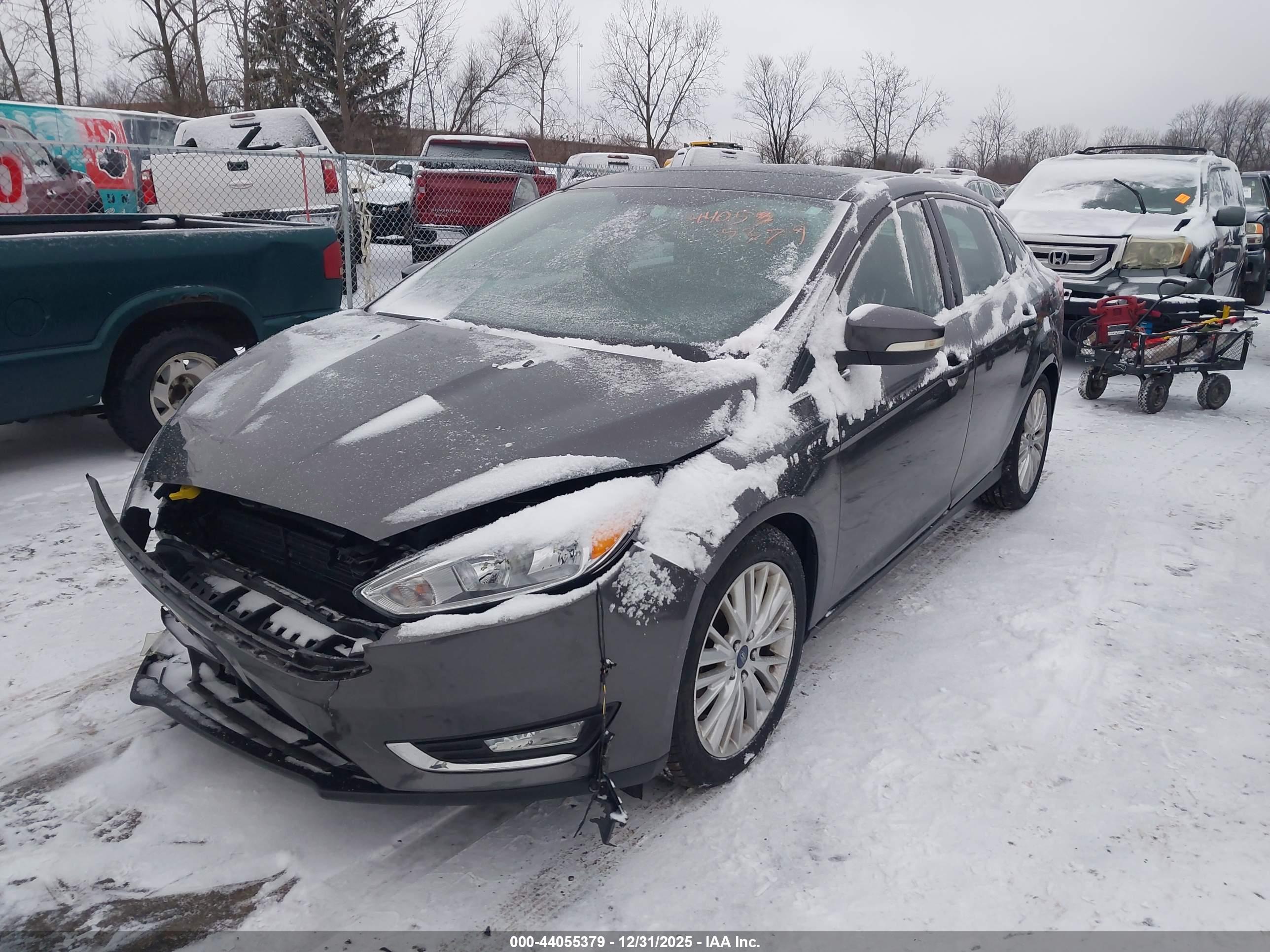 FORD FOCUS image 2