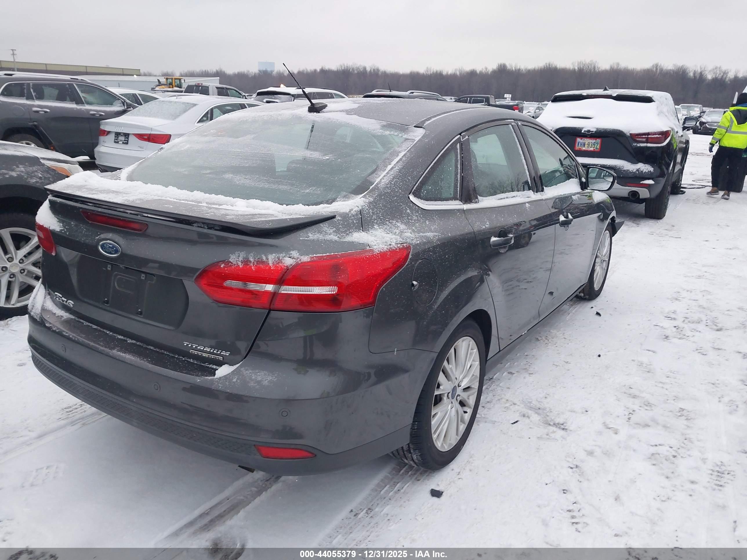 FORD FOCUS image 4