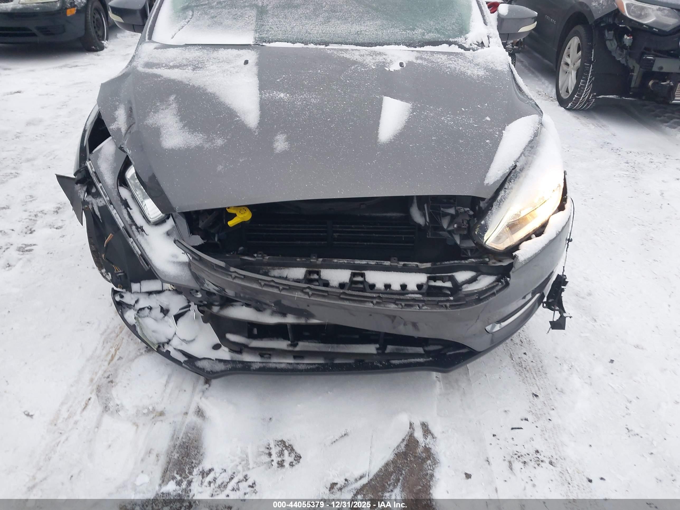 FORD FOCUS image 6