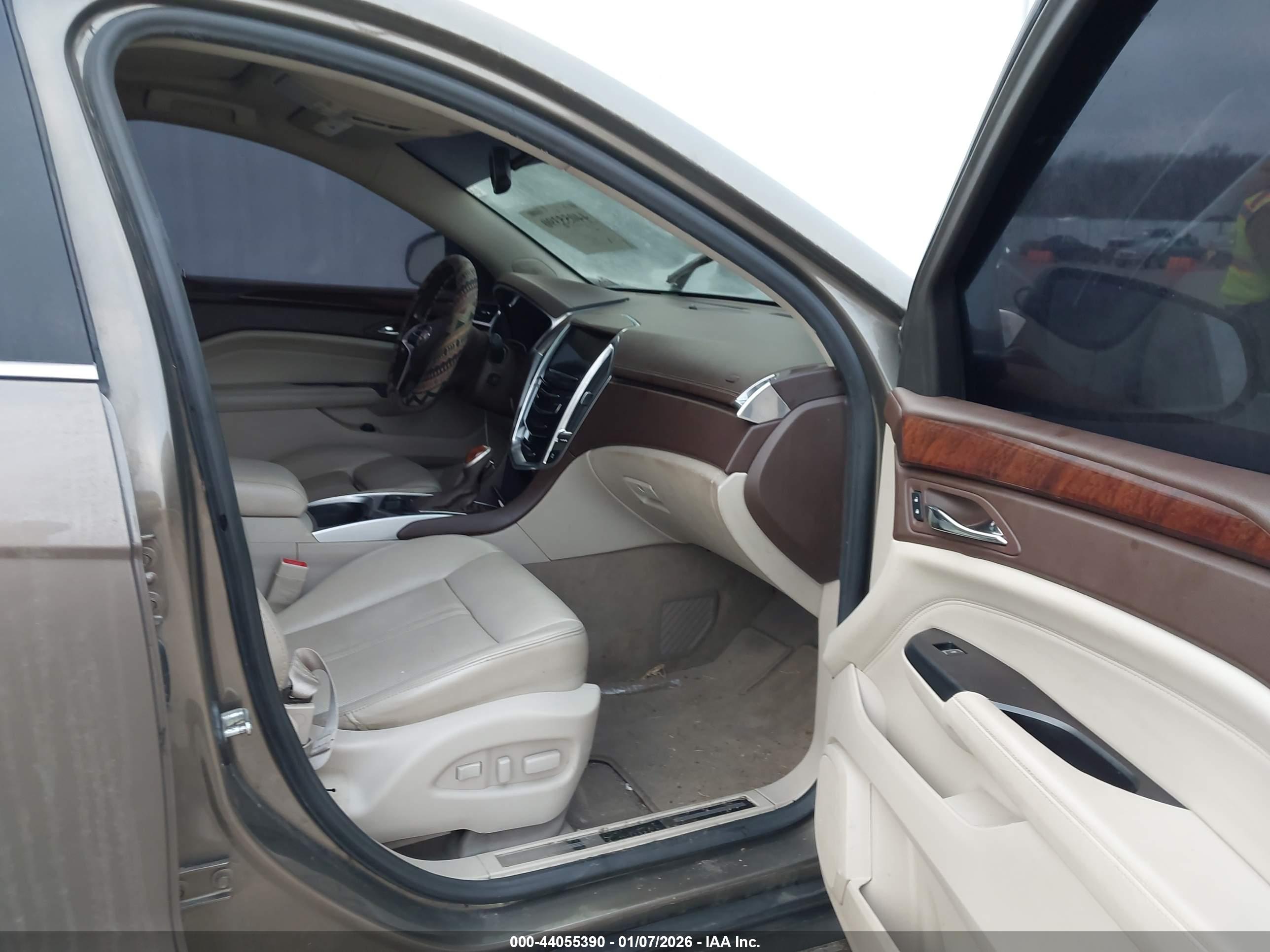 CADILLAC SRX image 5