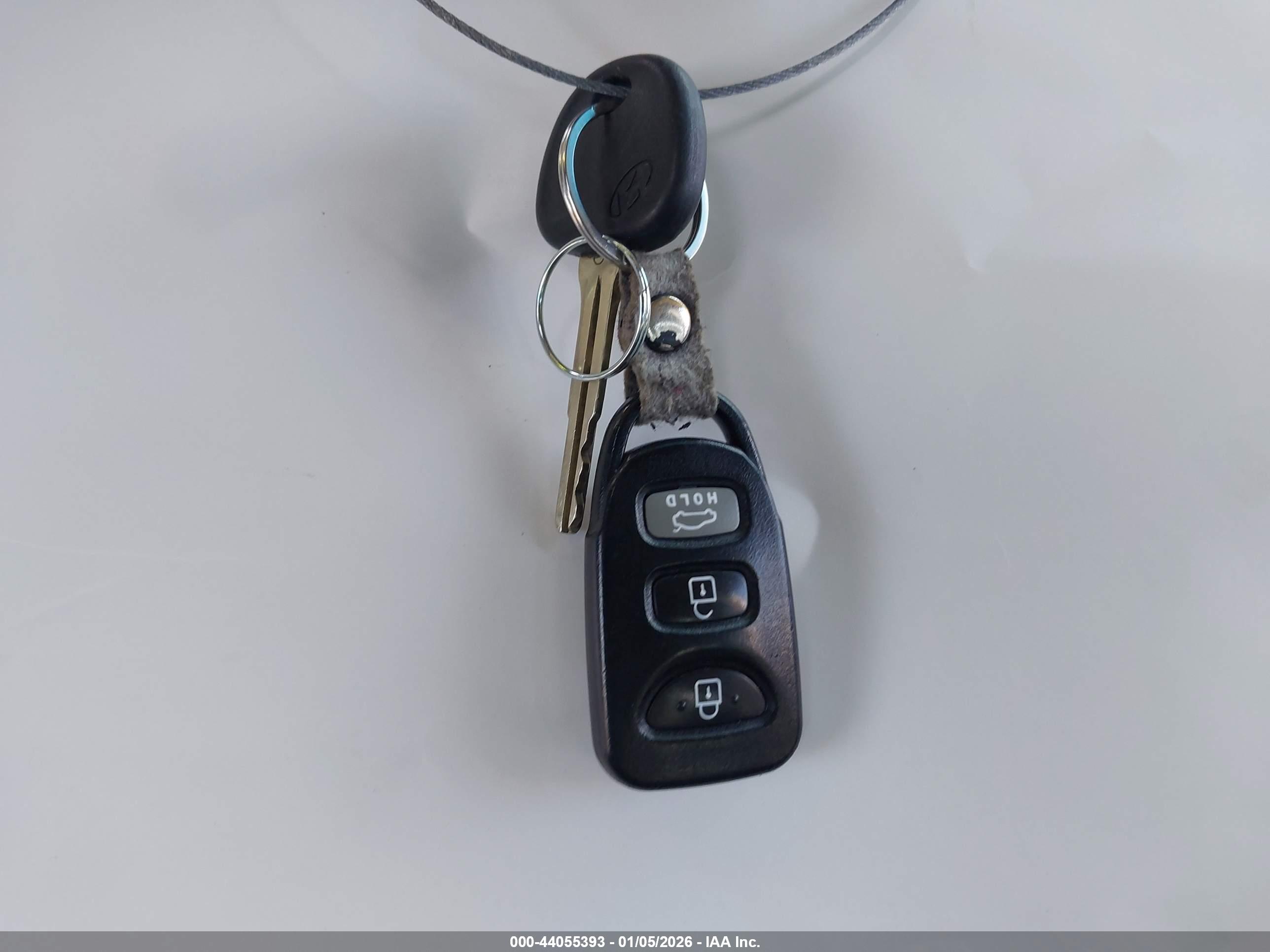 HYUNDAI ELANTRA image 11