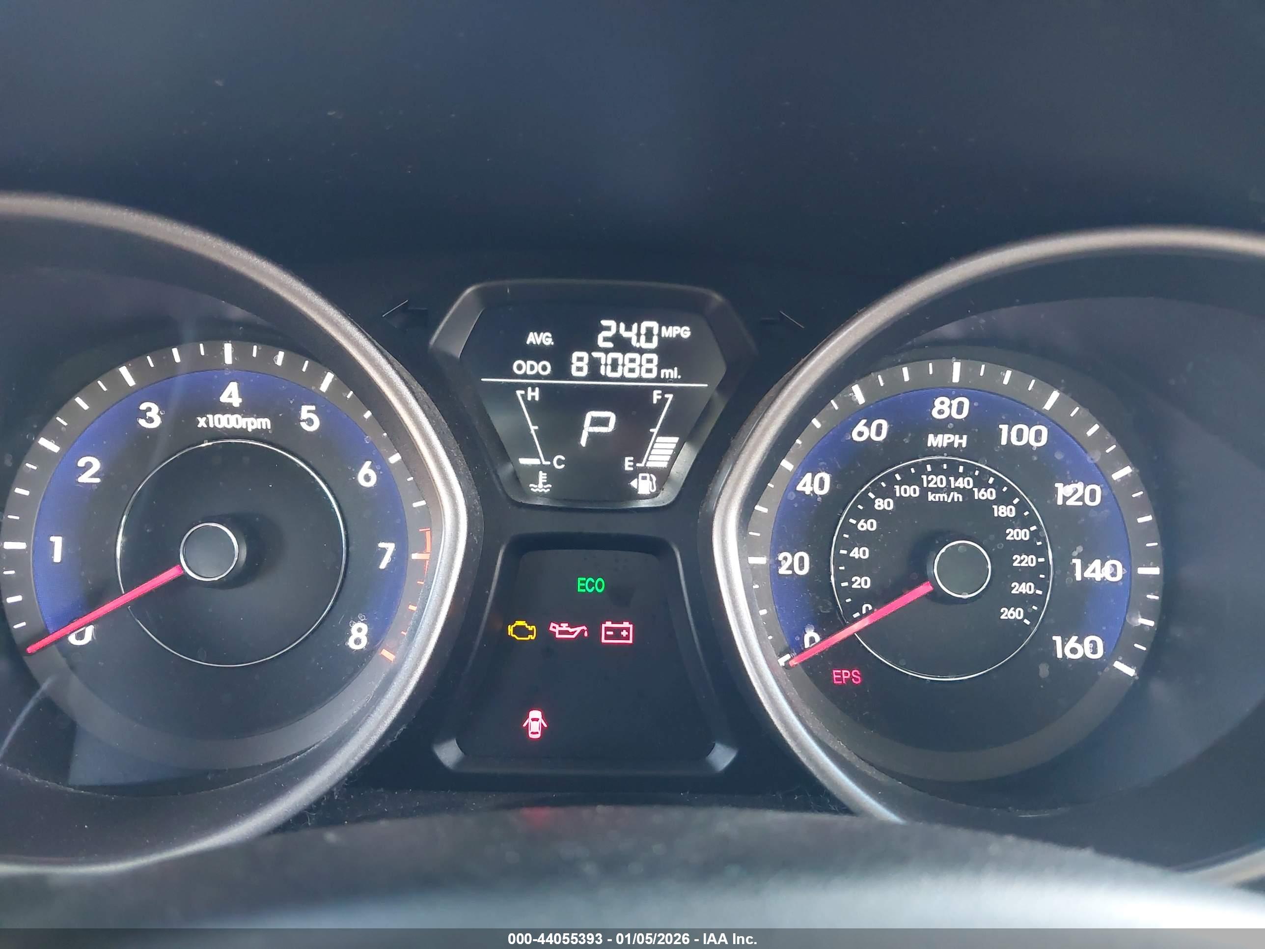HYUNDAI ELANTRA image 7