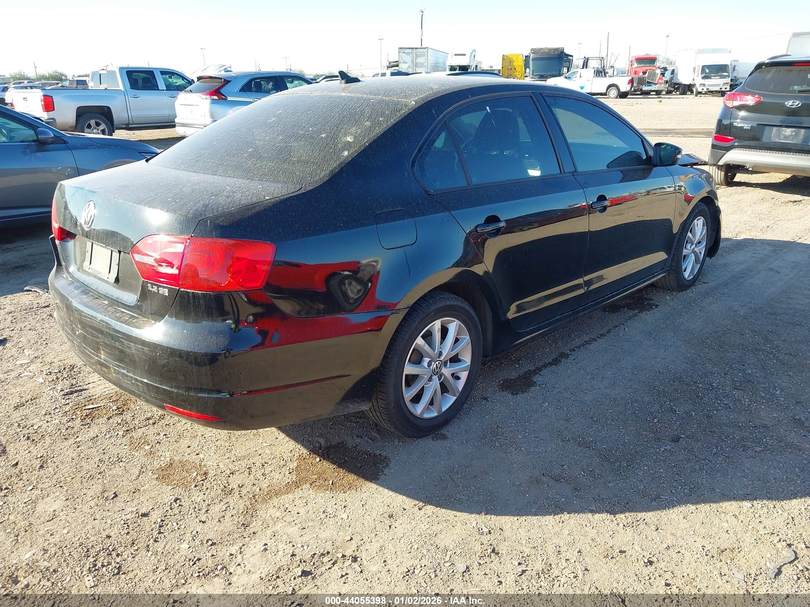 VOLKSWAGEN JETTA image 4