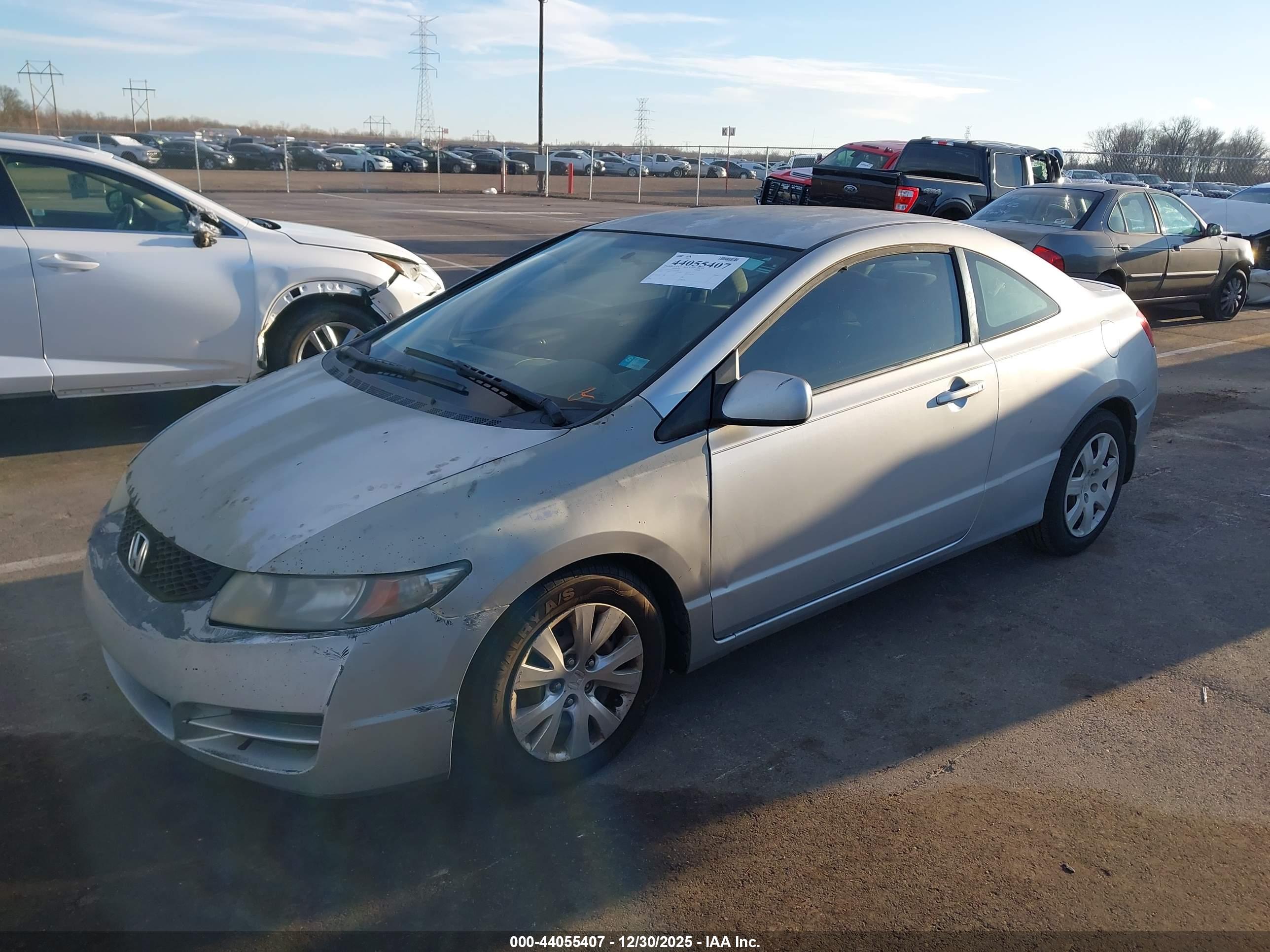 HONDA CIVIC image 2