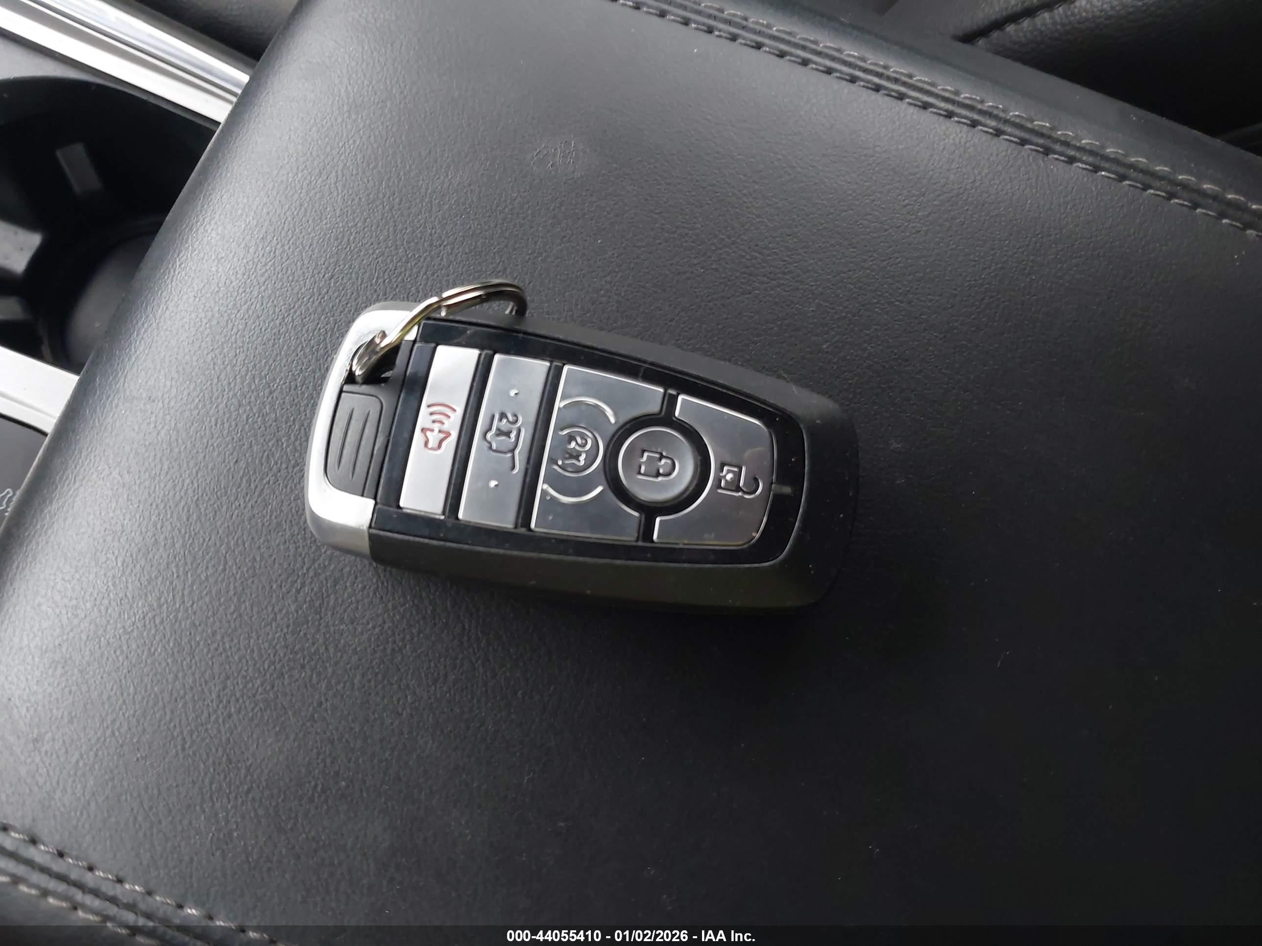 FORD EXPLORER image 11